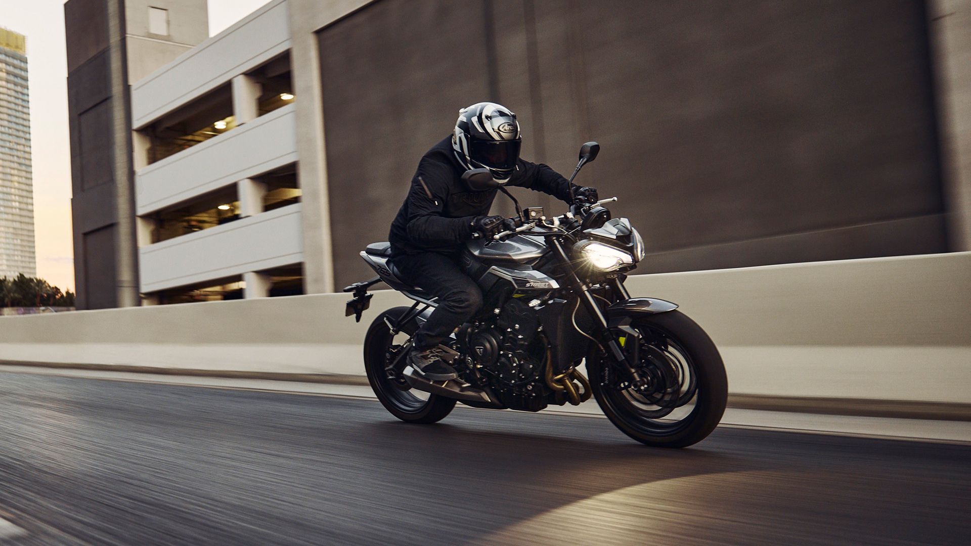 Triumph Street Triple R 2023 Accion (28)