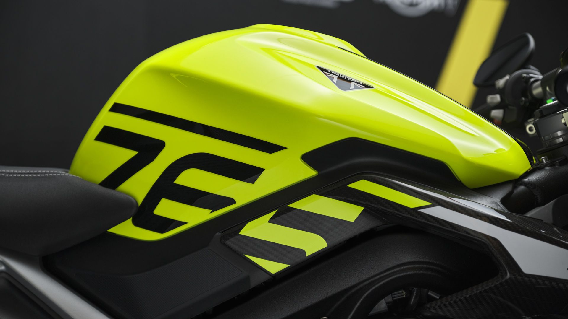 Triumph Street Triple Moto2 Edition 2023 Detalles (1)