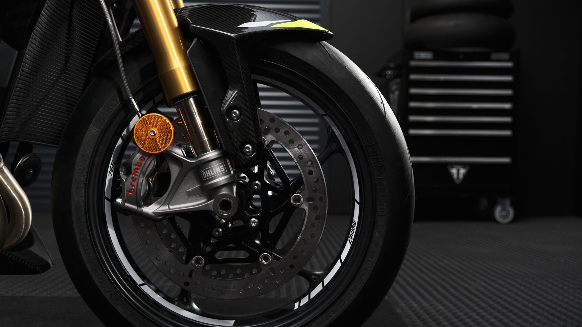Triumph Street Triple Moto2 Edition 2023 Detalles (15)