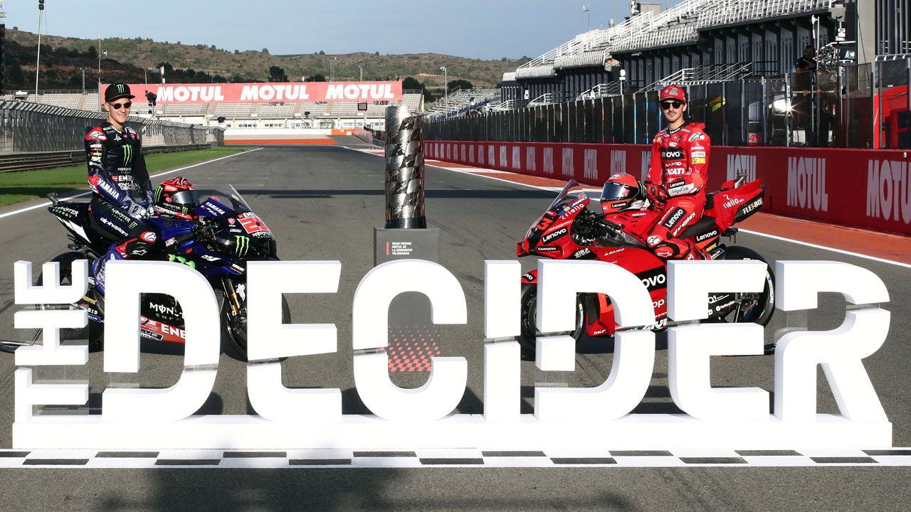 Fabio Quartararo y Pecco Bagnaia se jugarán el título en Valencia.