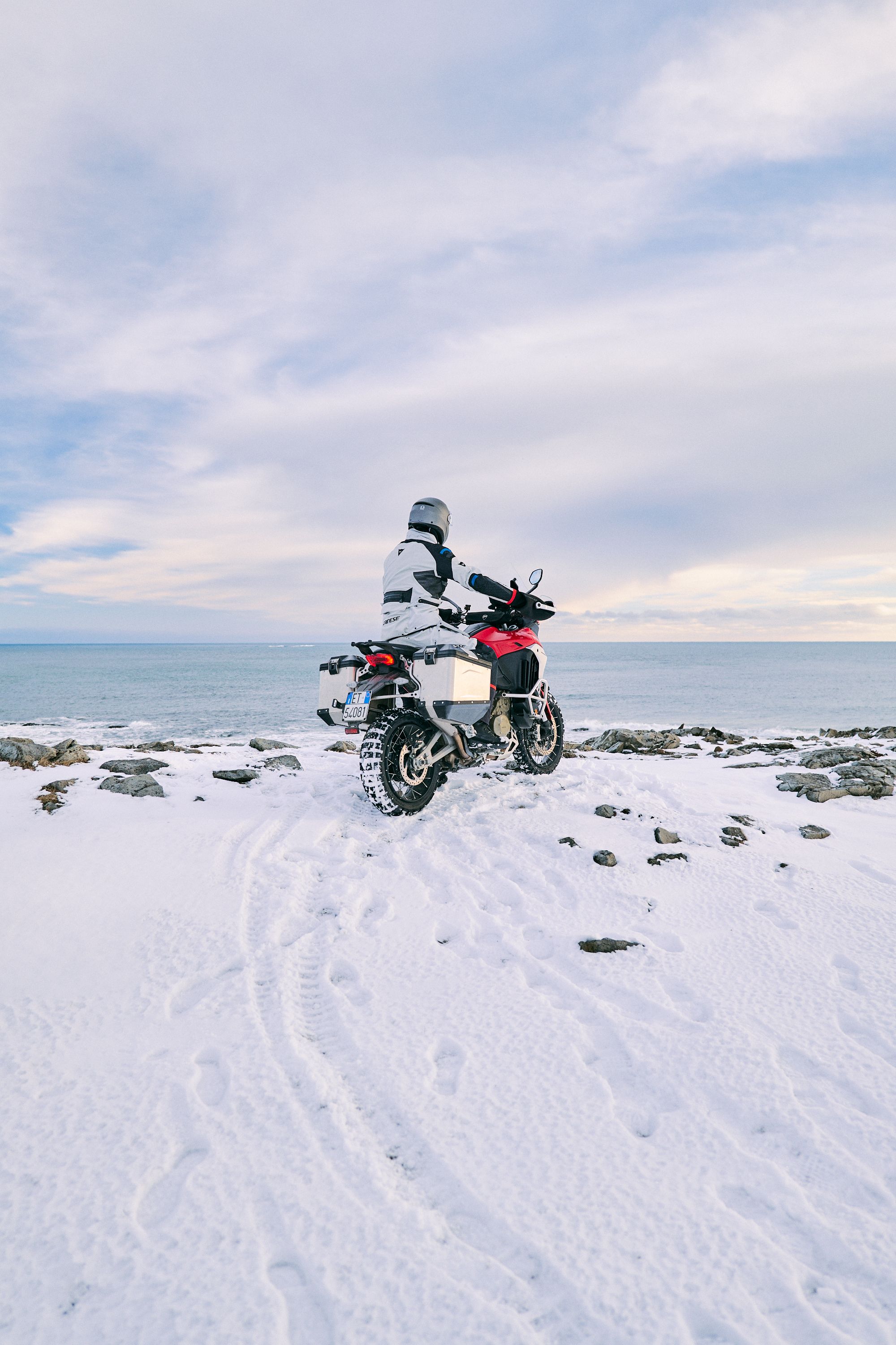 Viaje Islandia Ducati Faro Hvalnes (12)