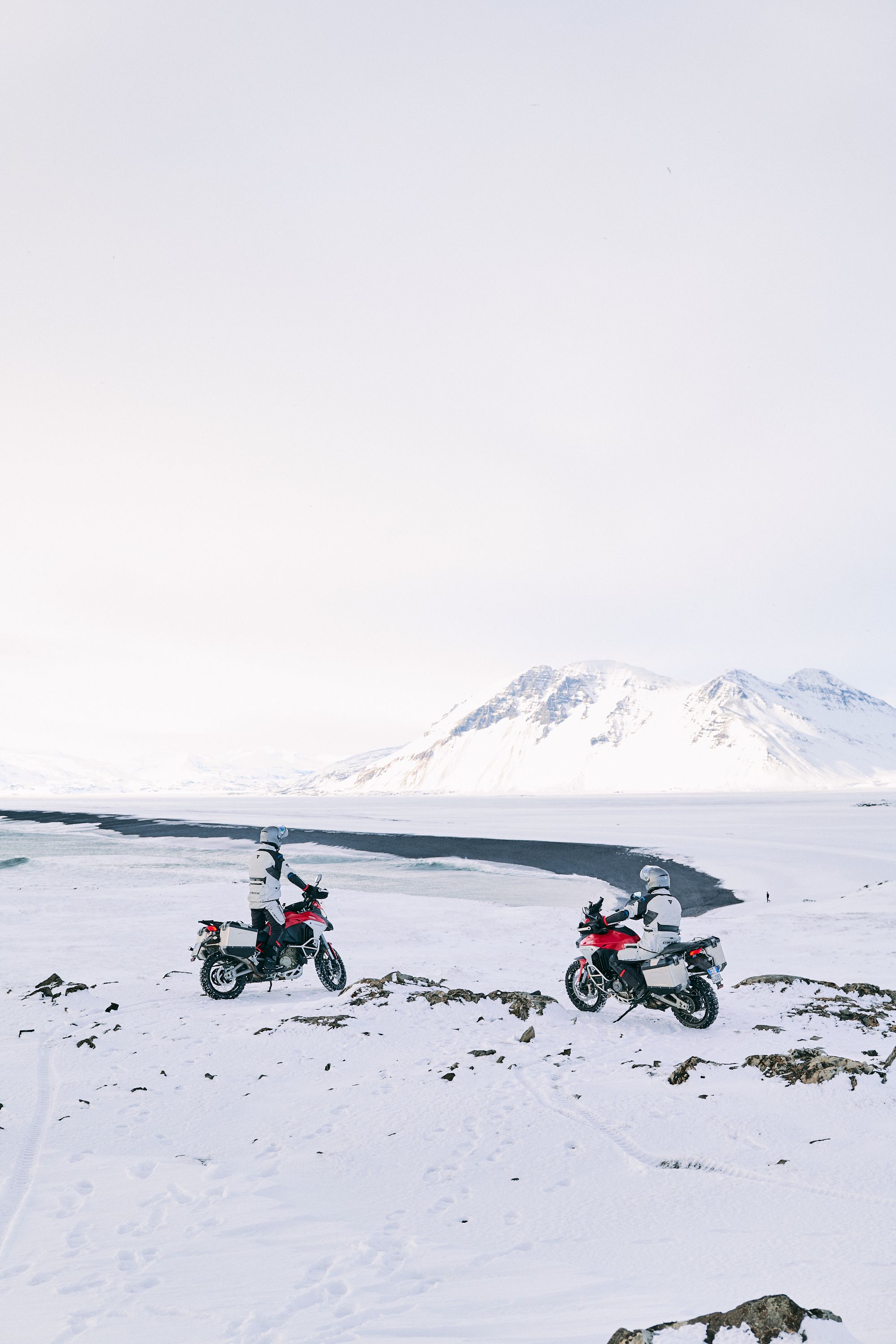 Viaje Islandia Ducati Faro Hvalnes (19)