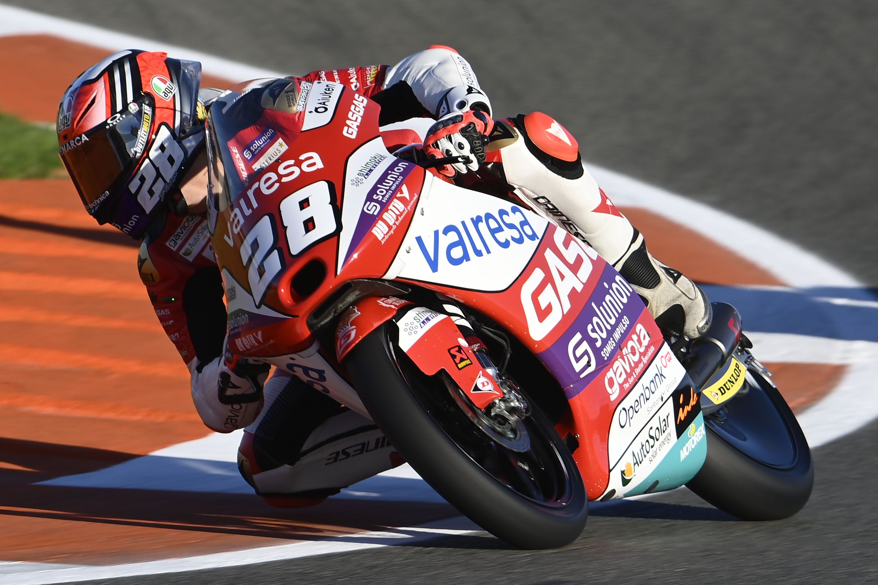 Izan Guevara ha sido el más rápido del FP1 de Moto3. 