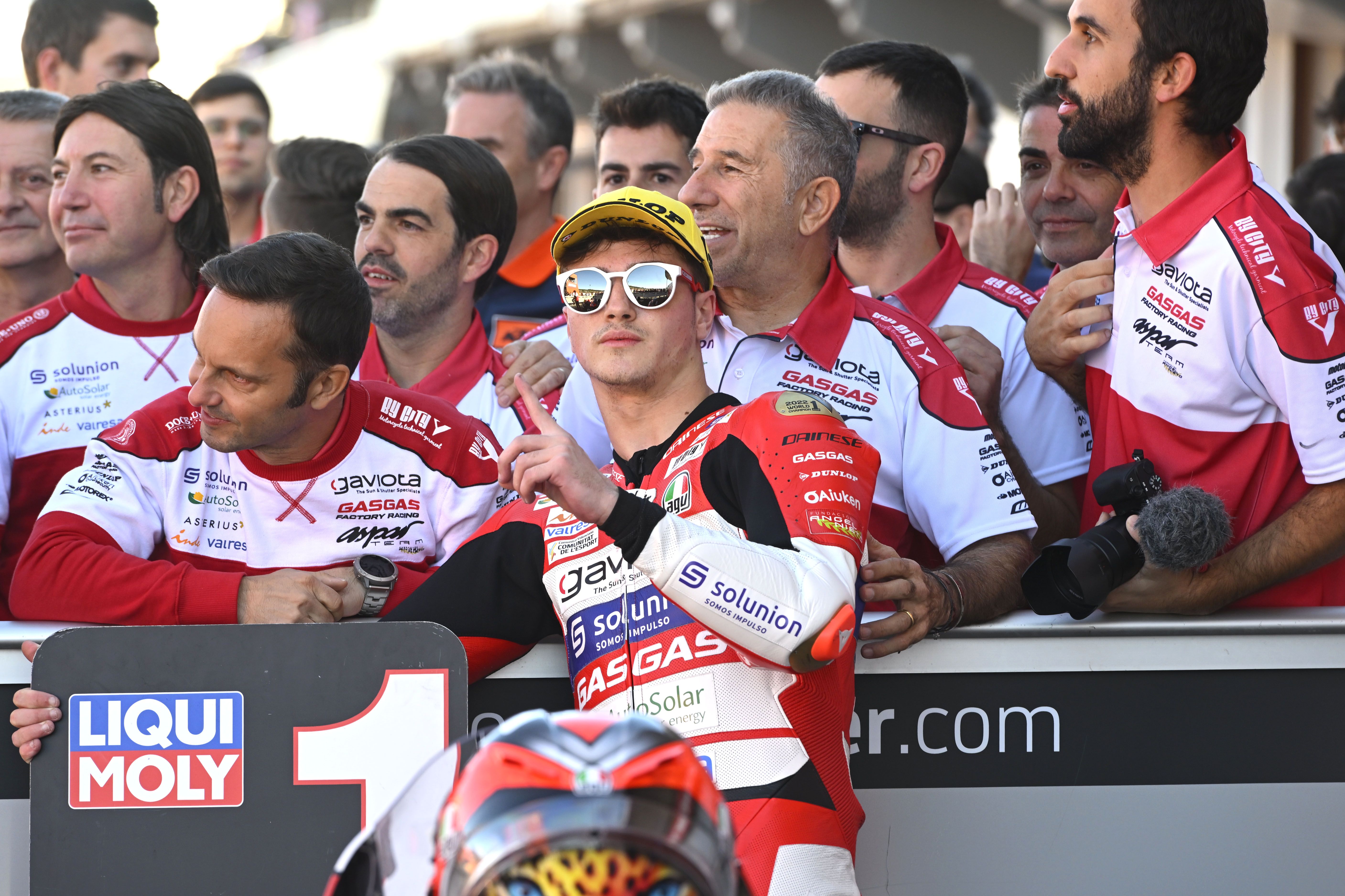 Izan Guevara partirá desde la pole en su última carrera en el Mundial de Moto3