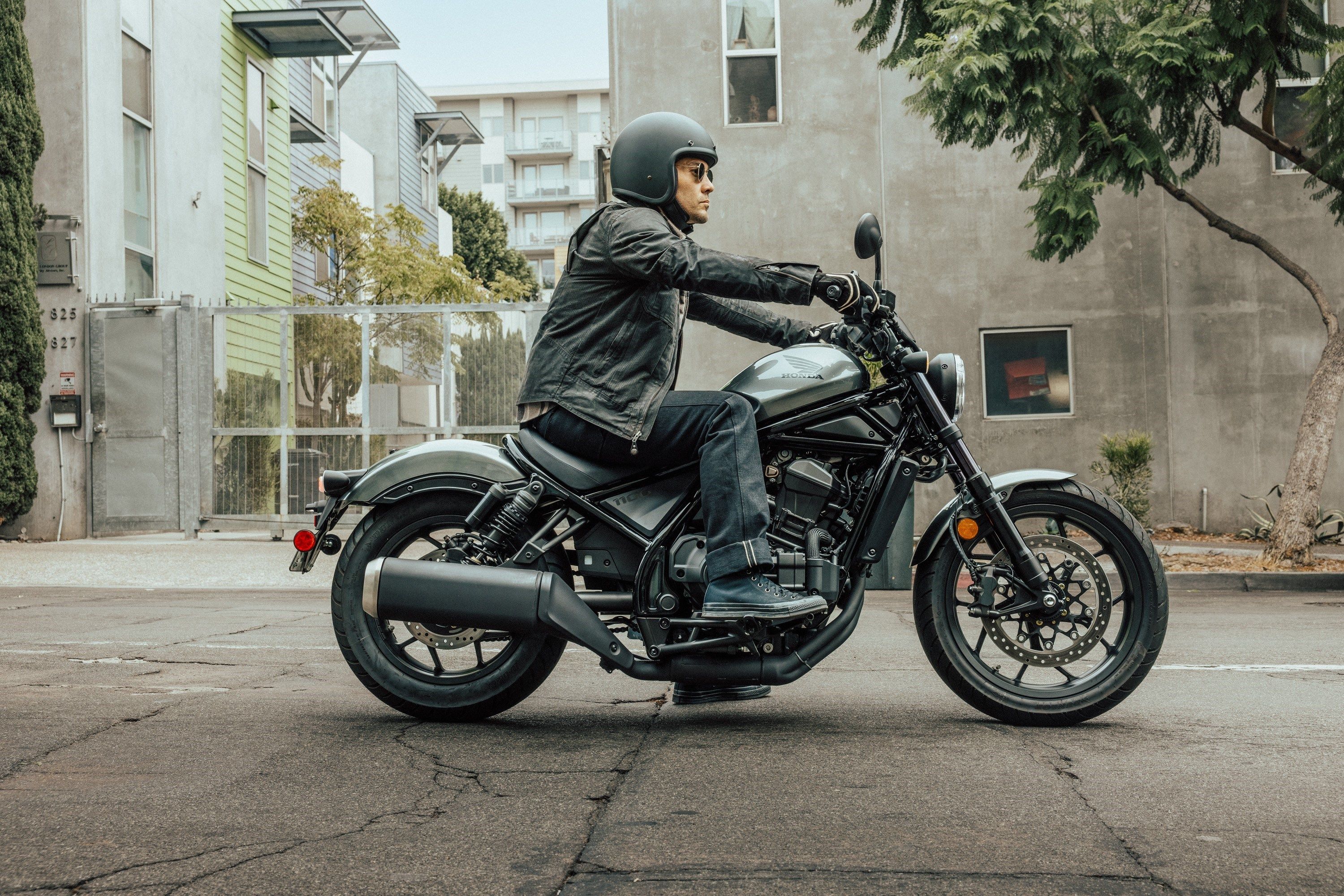 421246 23YM CMX1100T Rebel