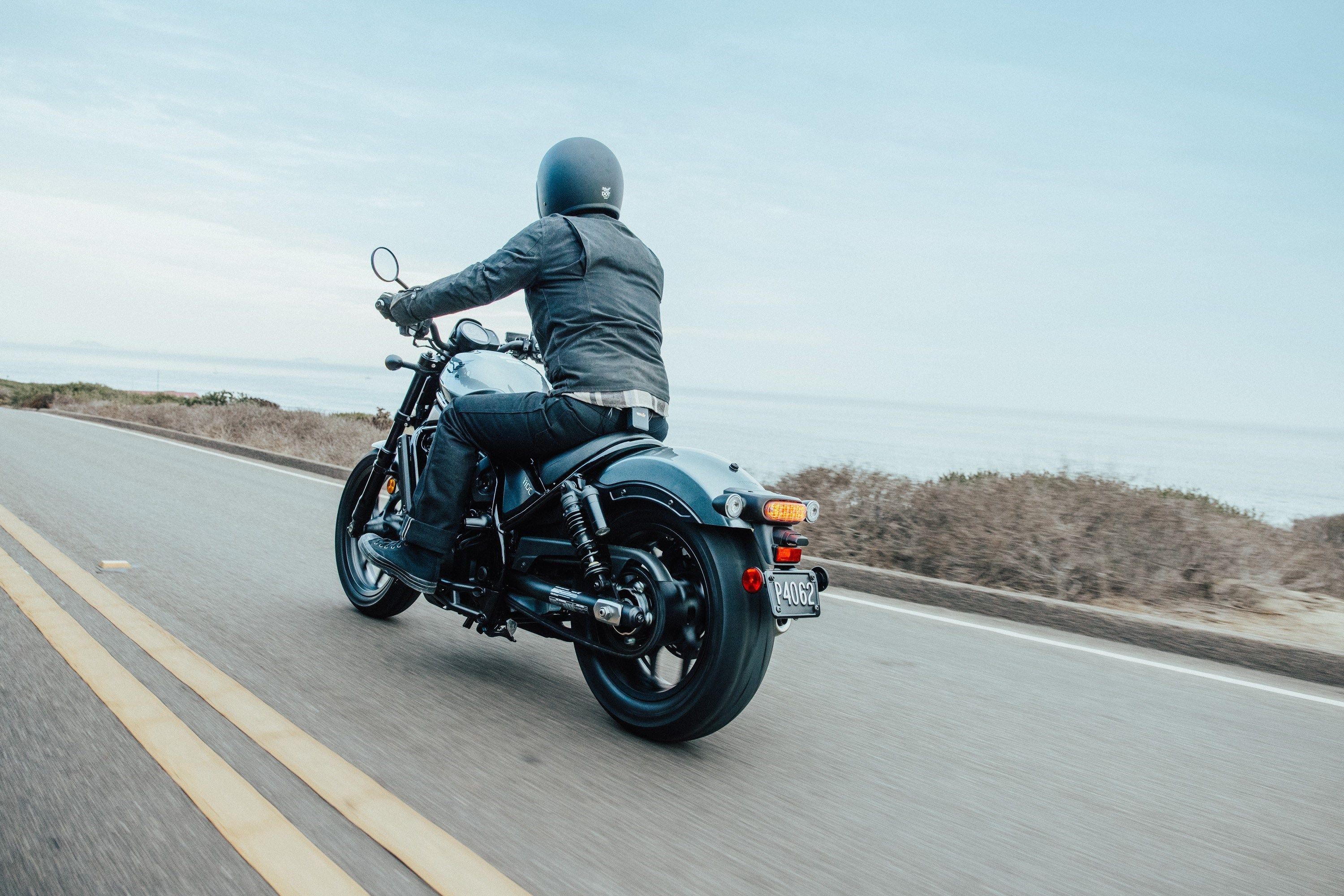 421249 23YM CMX1100T Rebel