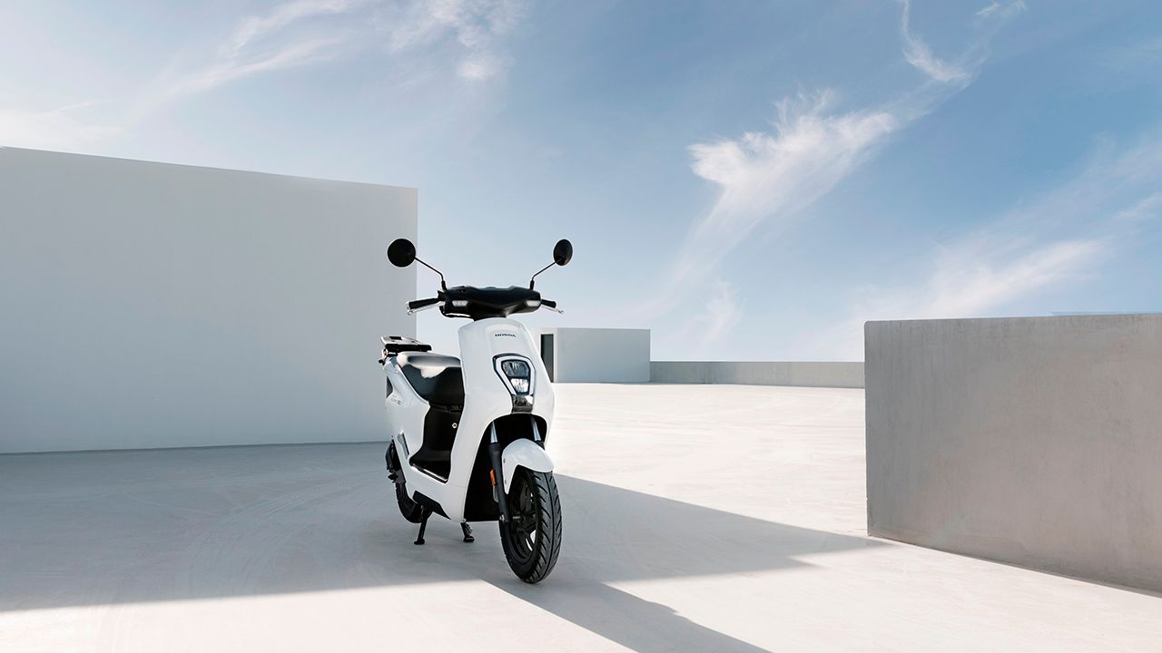 EM1 e, primer ciclomotor electrico Honda.