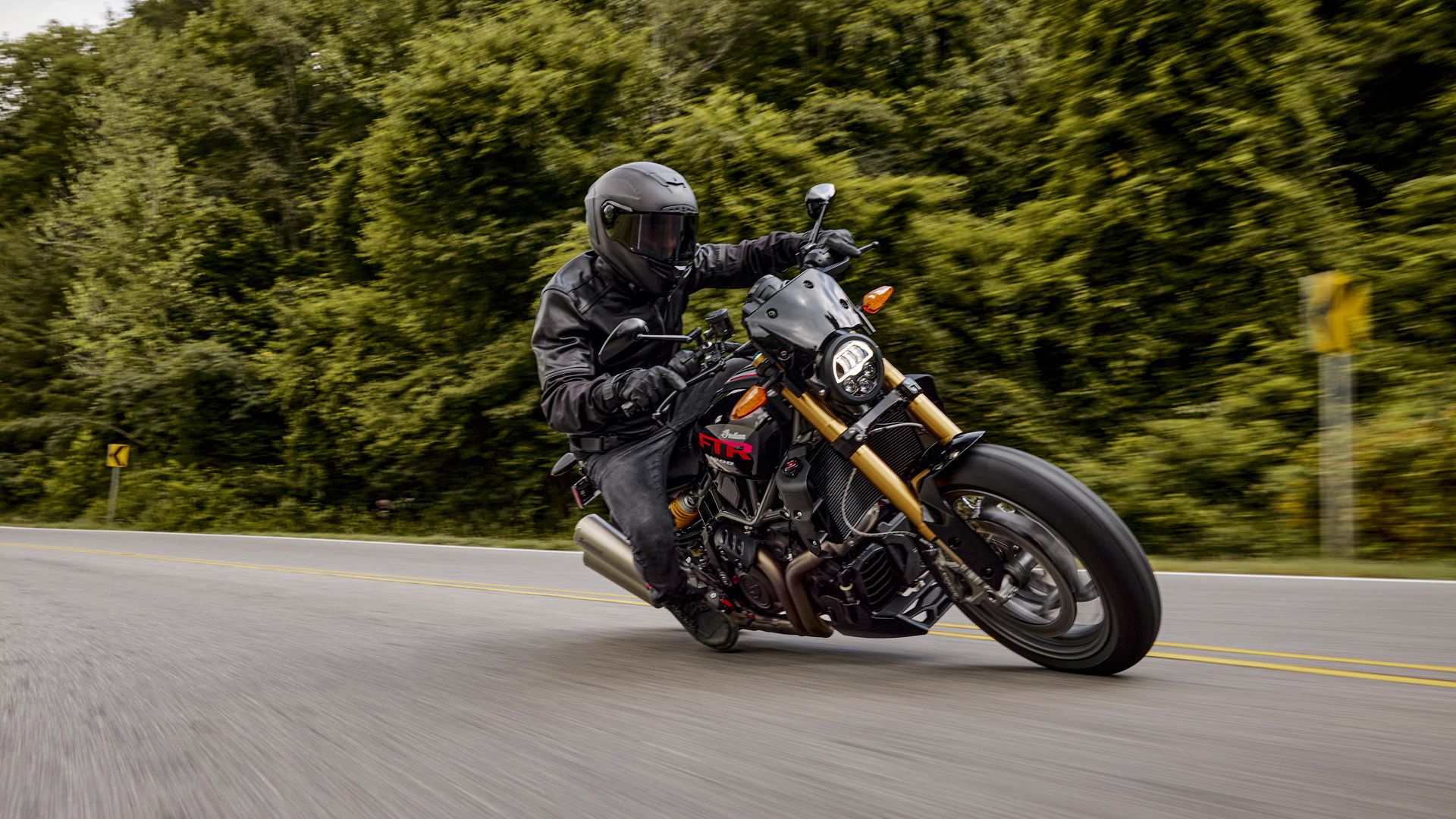 Indian FTR Sport 2023 Accion (1)