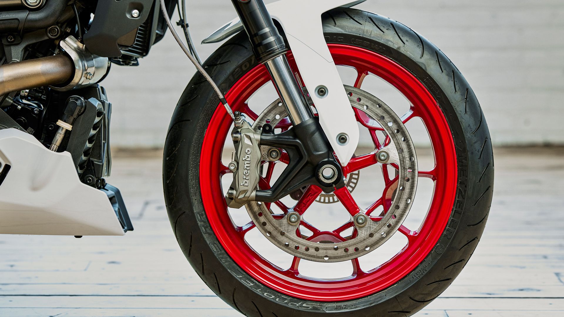 Indian FTR Sport 2023 Detalles (9)