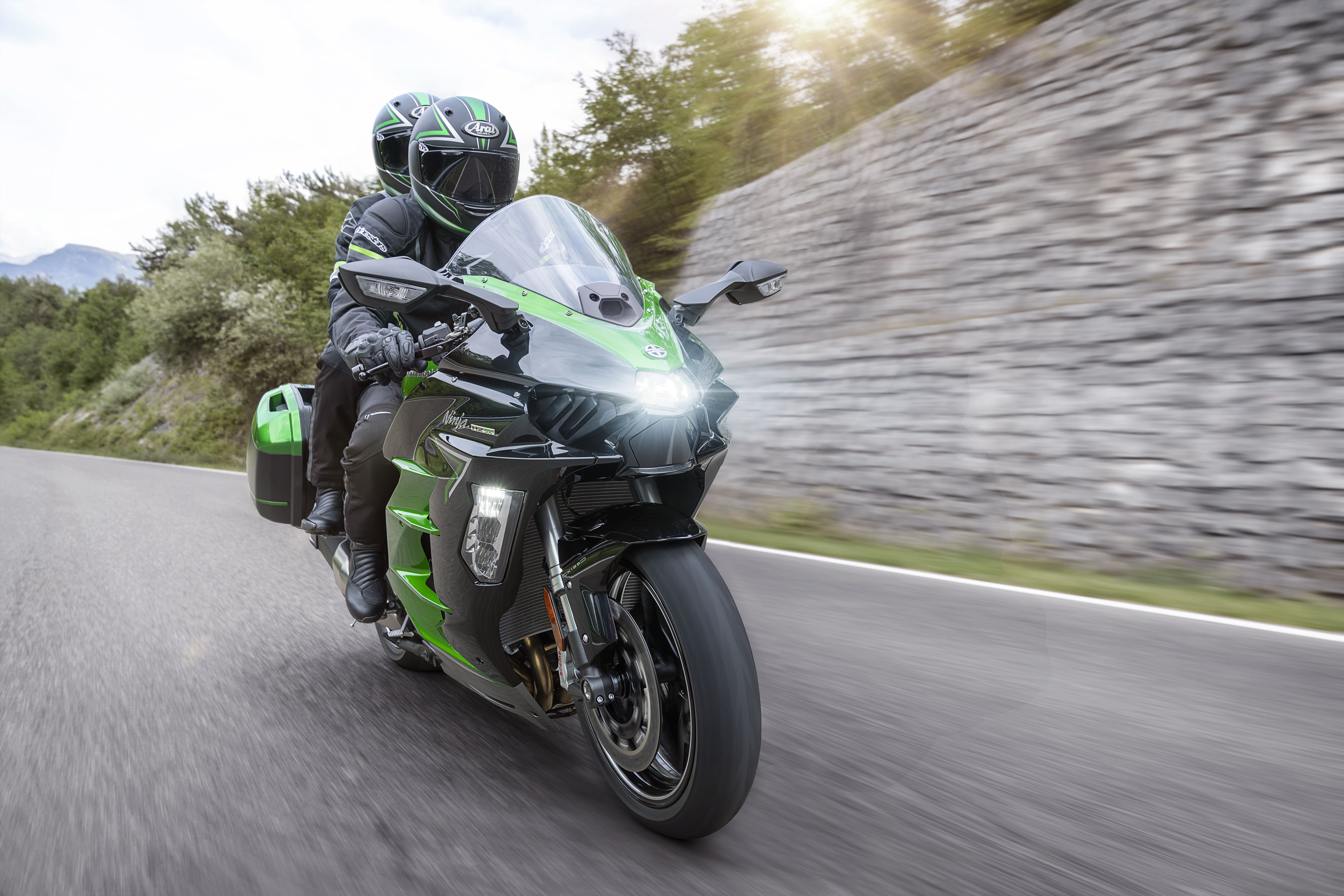 Kawasaki Ninja H2 SX SE GN2 ACT (16)
