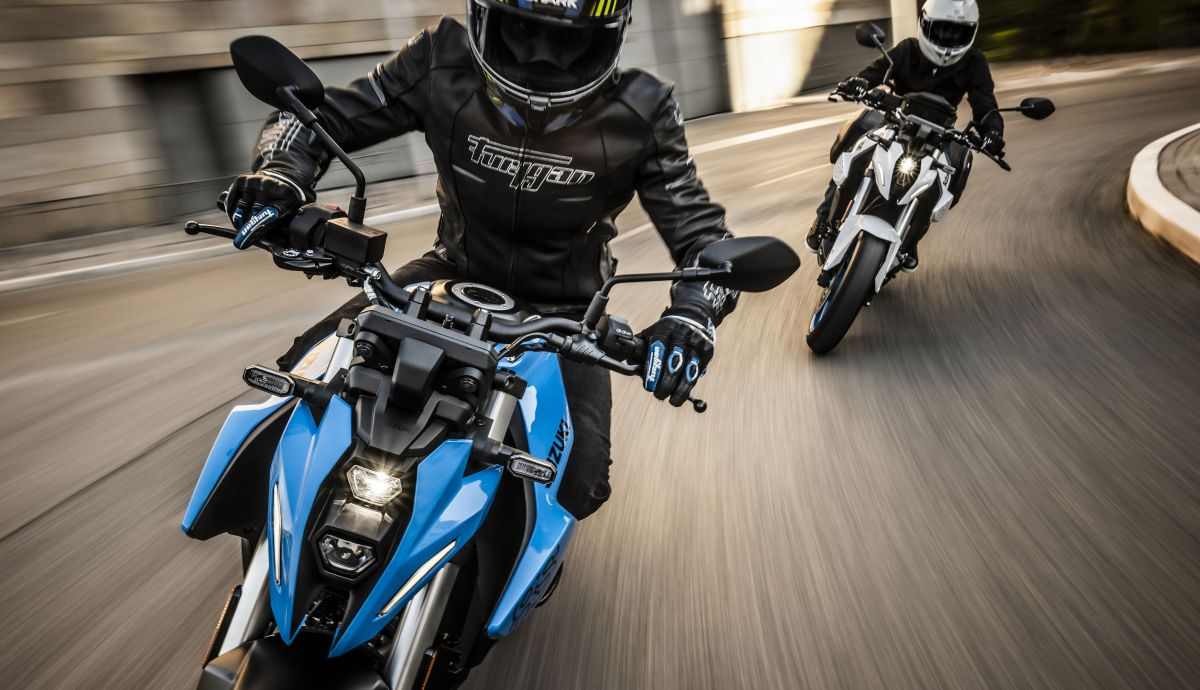 Suzuki GSX 8S (1)