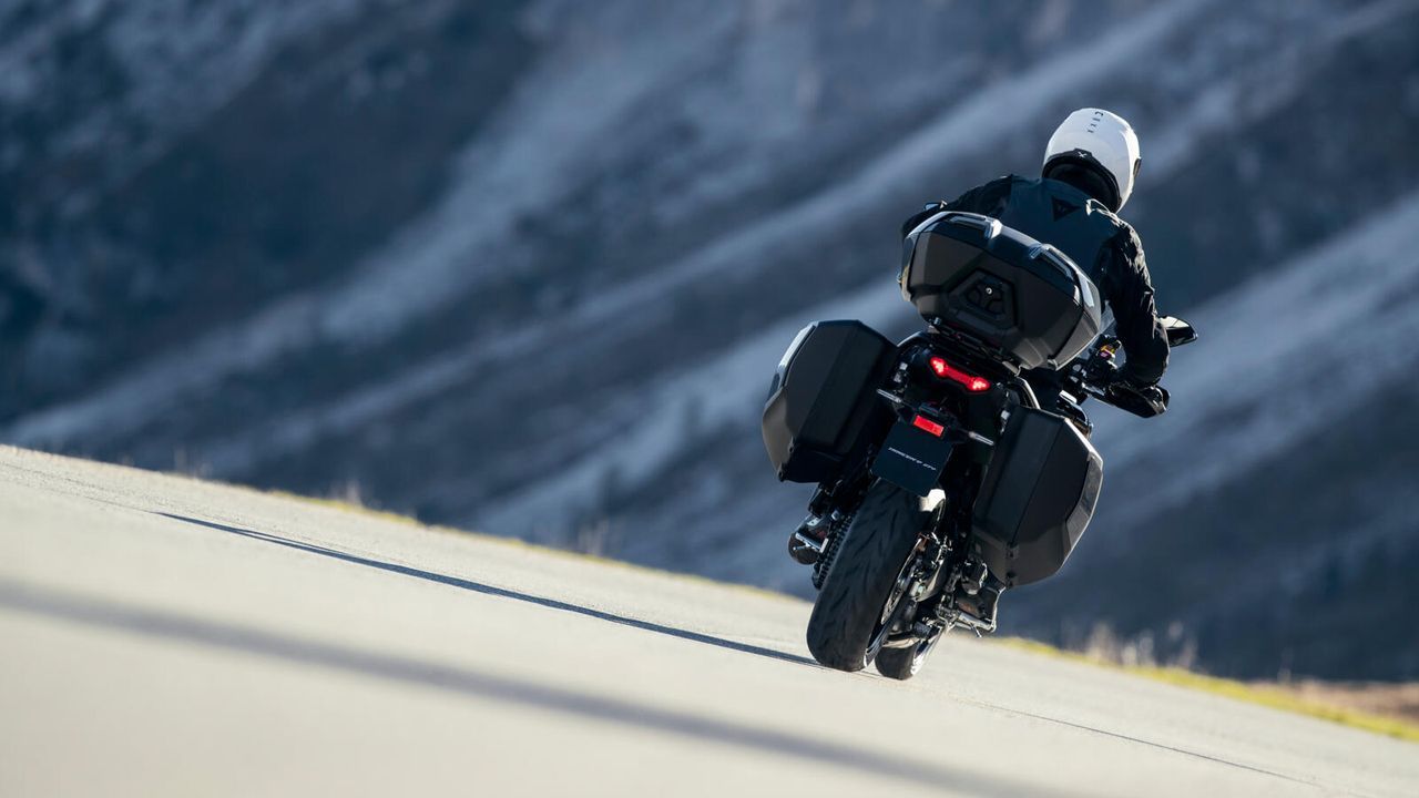Yamaha Tracer 9 GT+ 2023 73