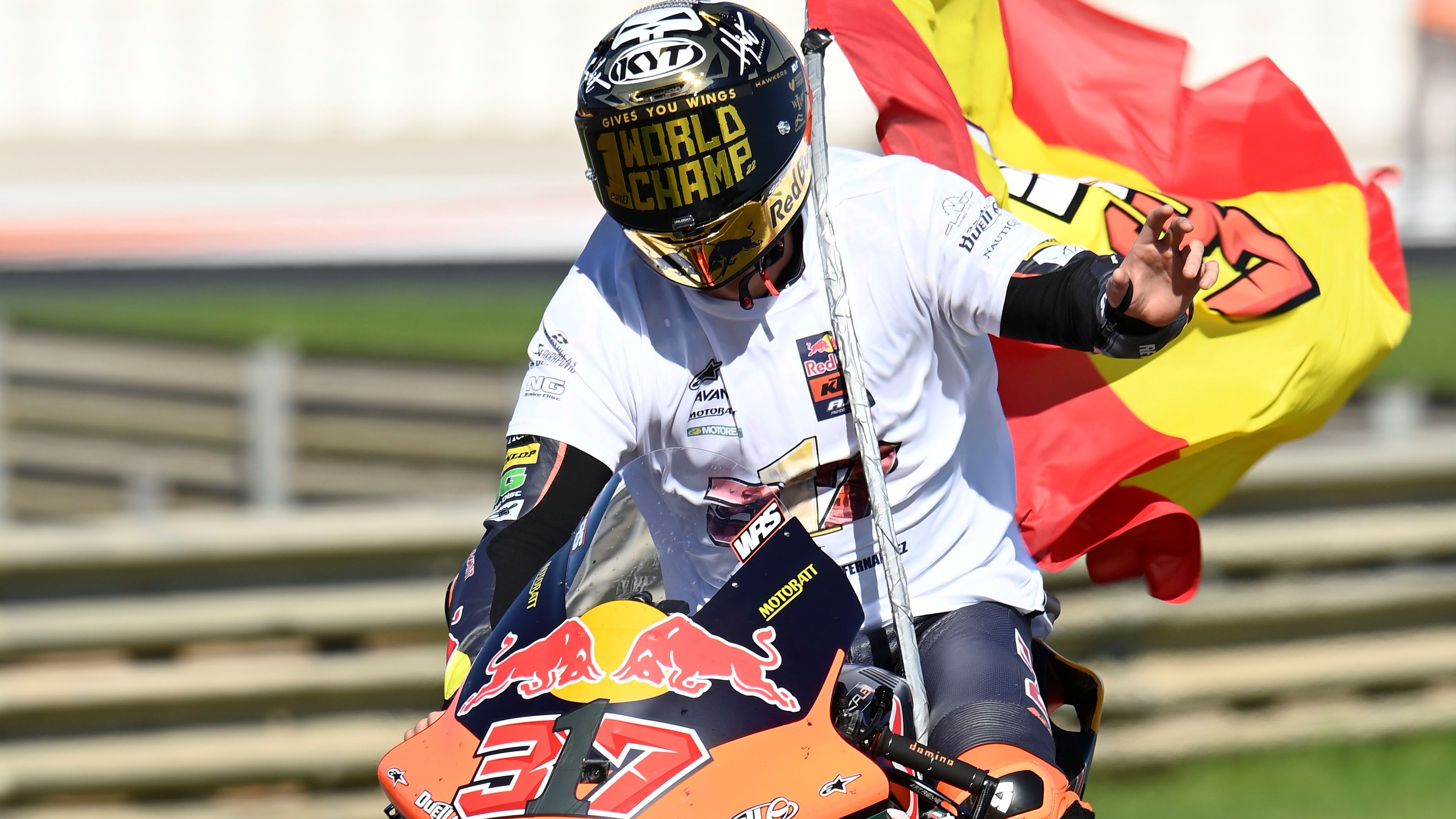 Augusto Fernández es el 24º piloto en la lista de títulos mundiales de España