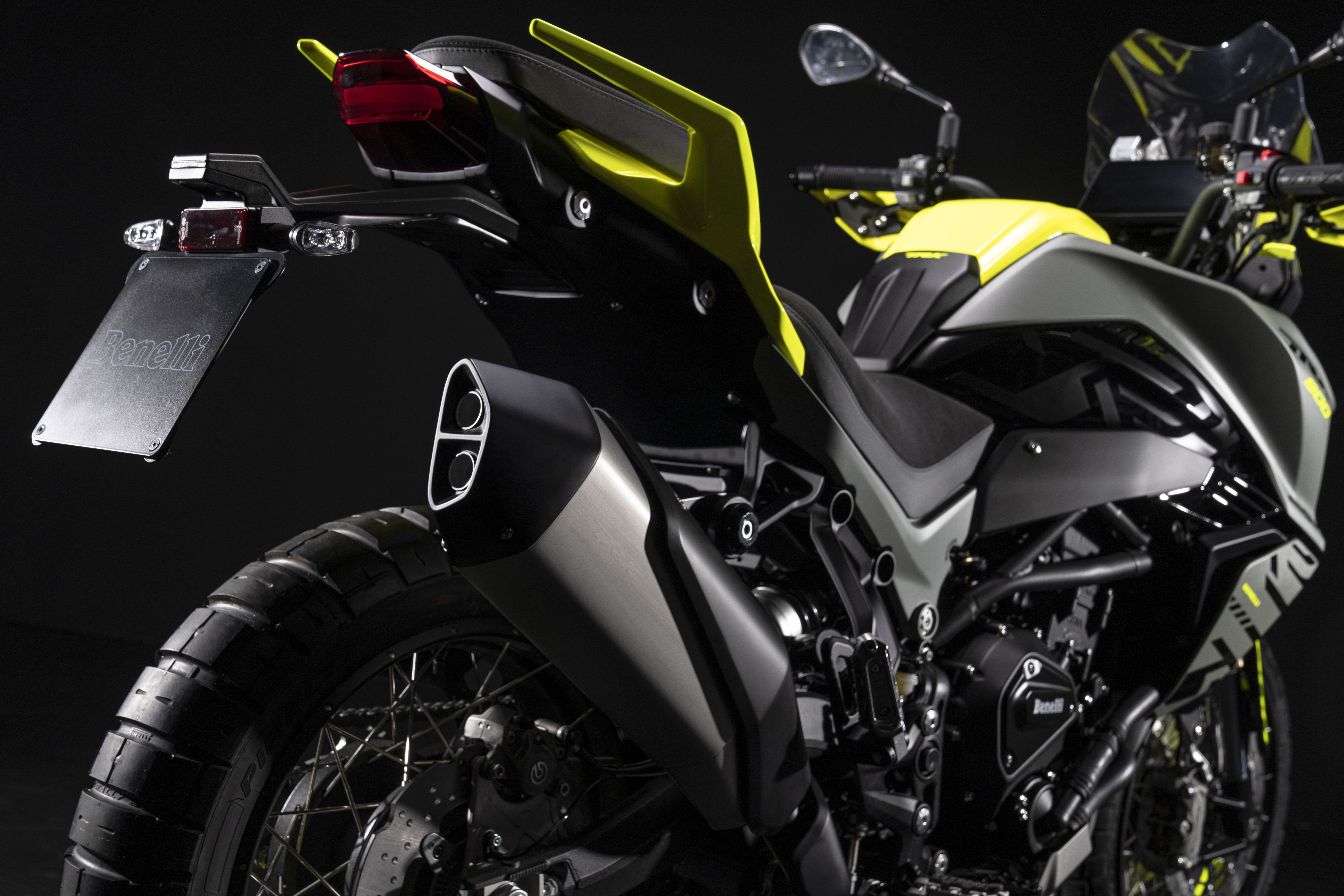 Benelli TRK 880 2023 09
