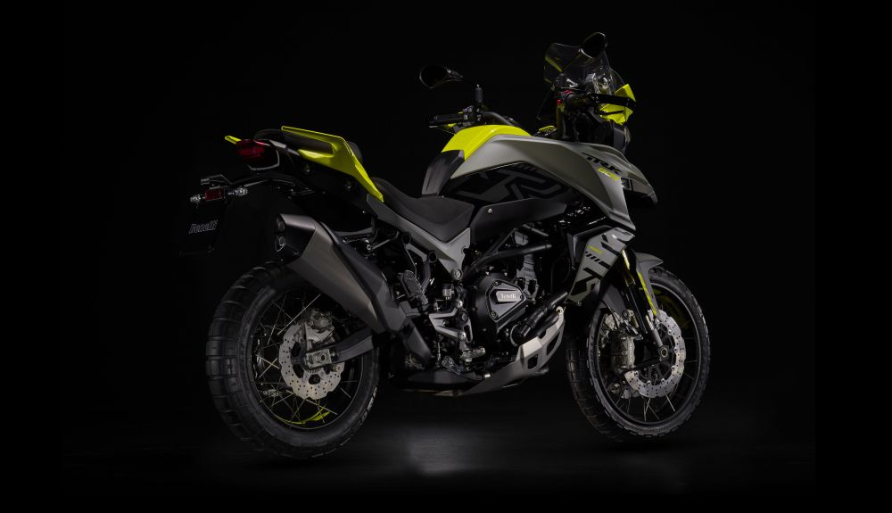 Benelli TRK 880 2023 03 Benelli TRK 880 2023 03