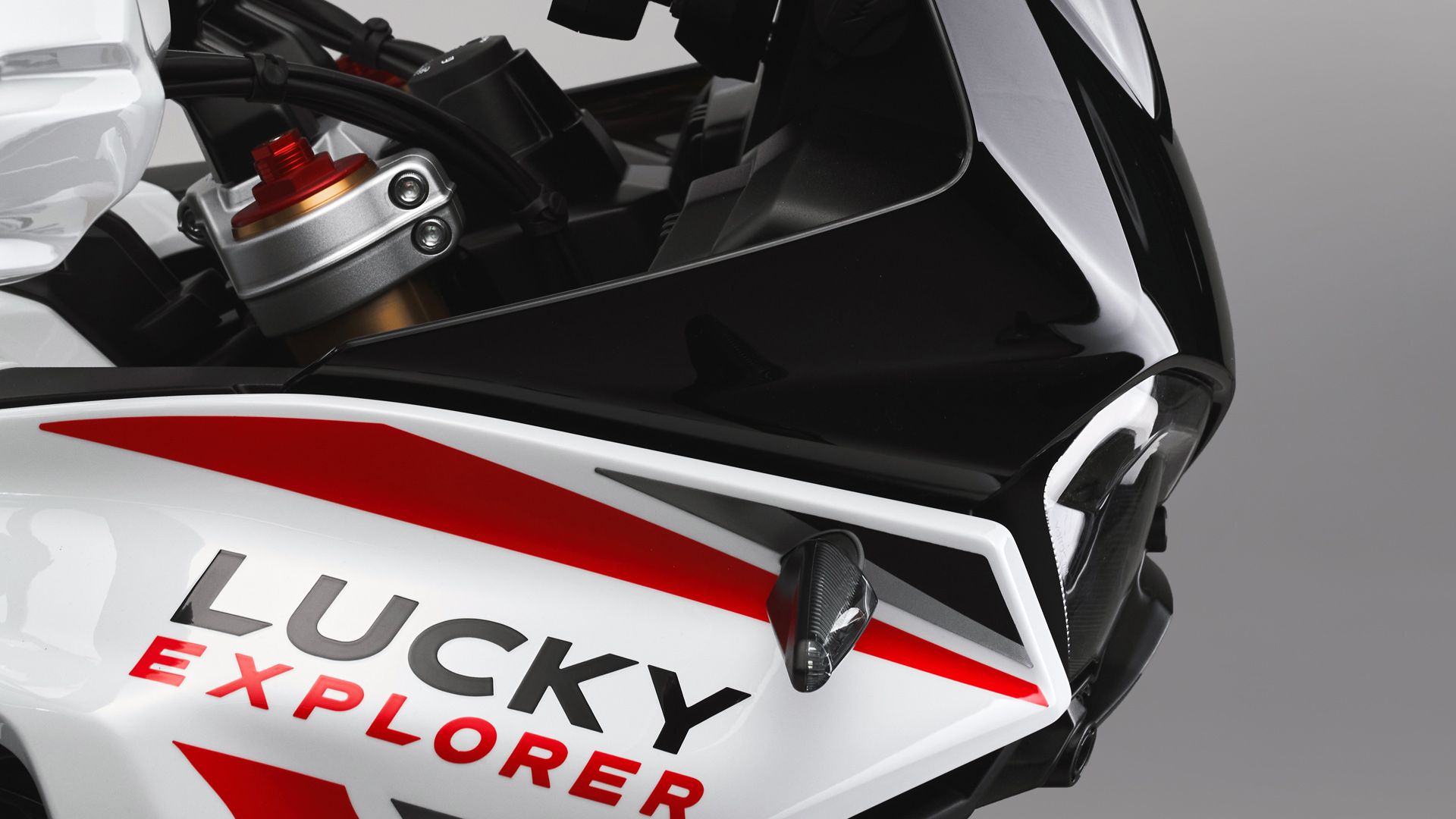 MV Agusta Lucky Explorer 9 5 Detalles (21)