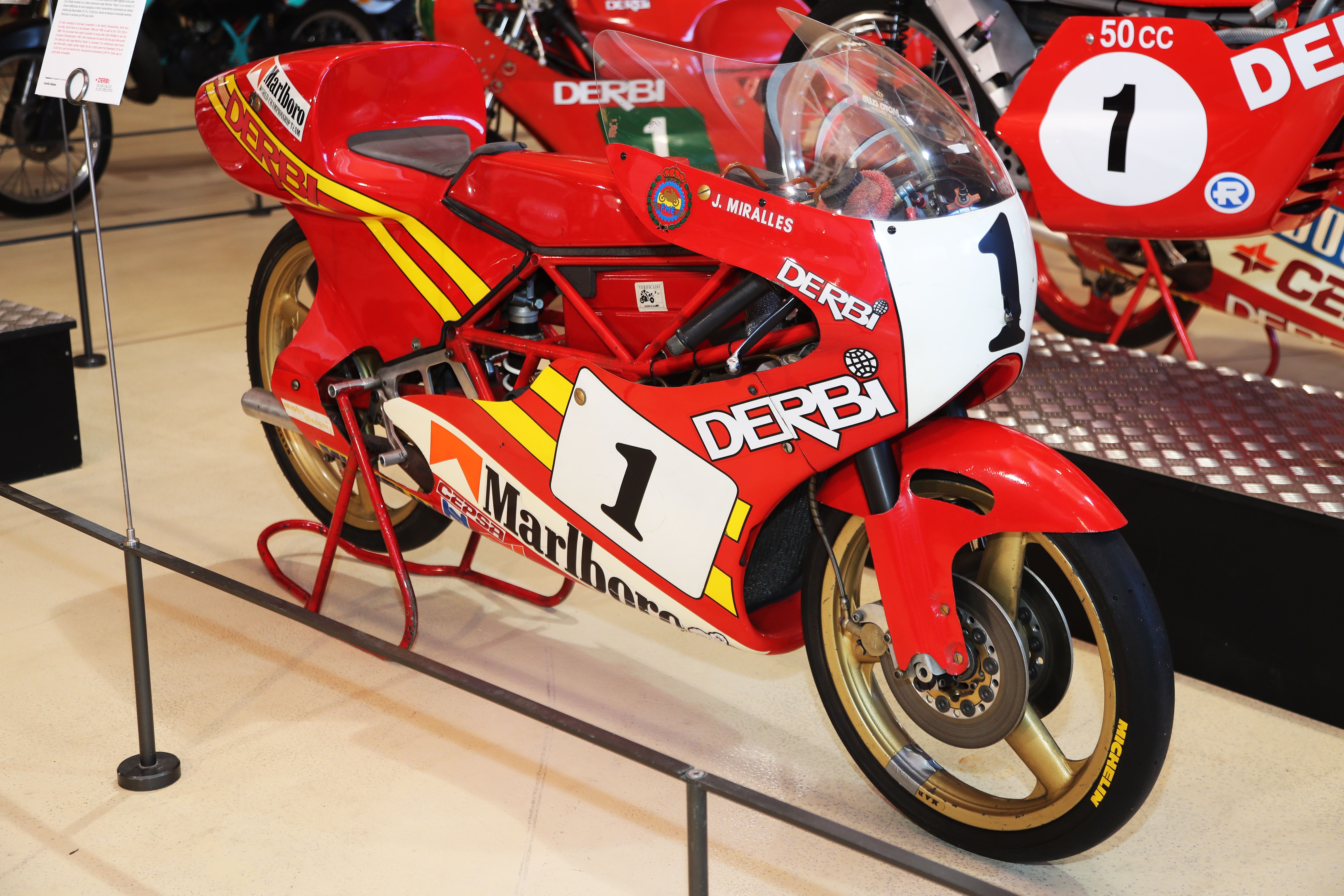  Exposición "+ DERBI, de las calles a los circuitos" Museo Moto Bassella