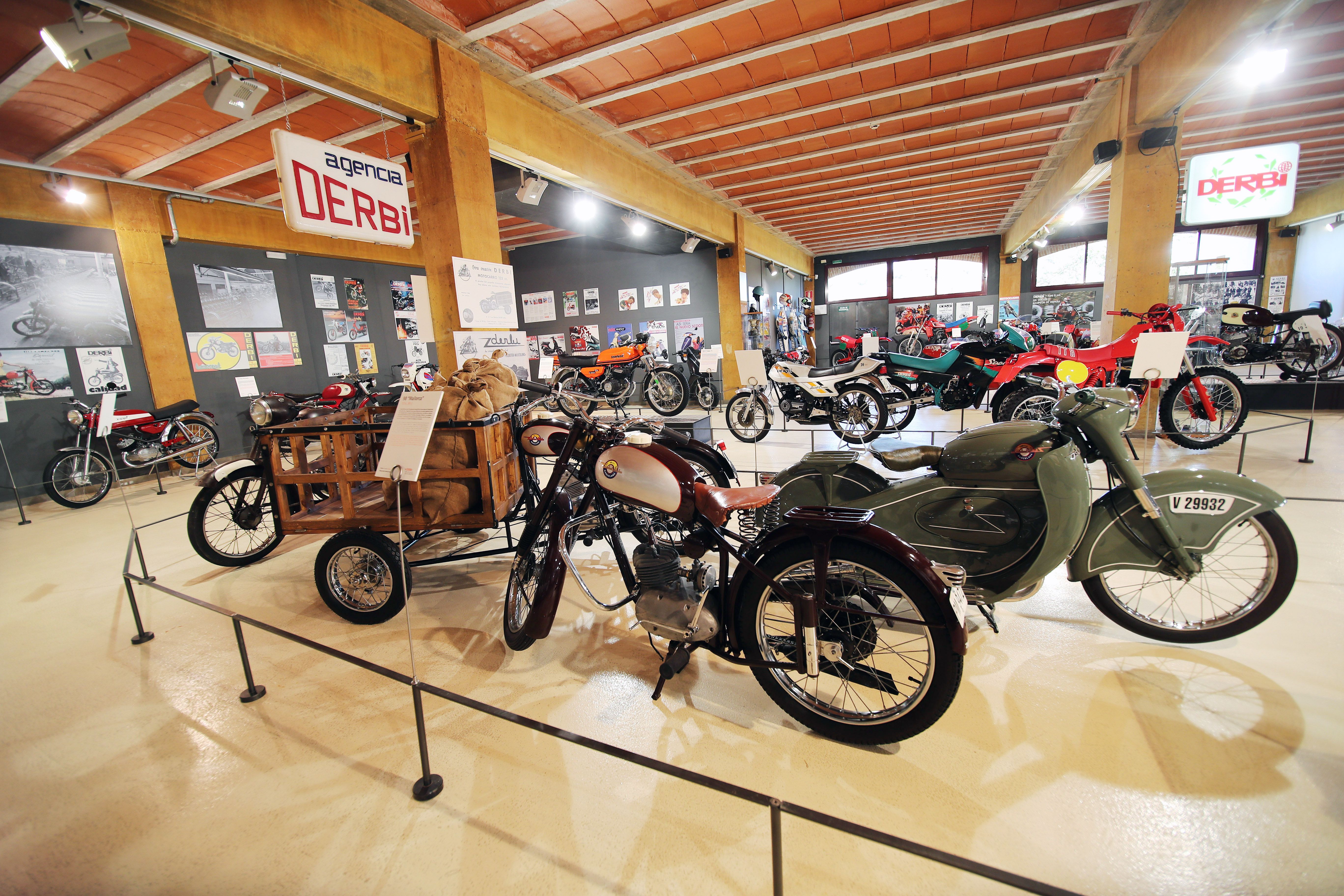  Exposición "+ DERBI, de las calles a los circuitos" Museo Moto Bassella