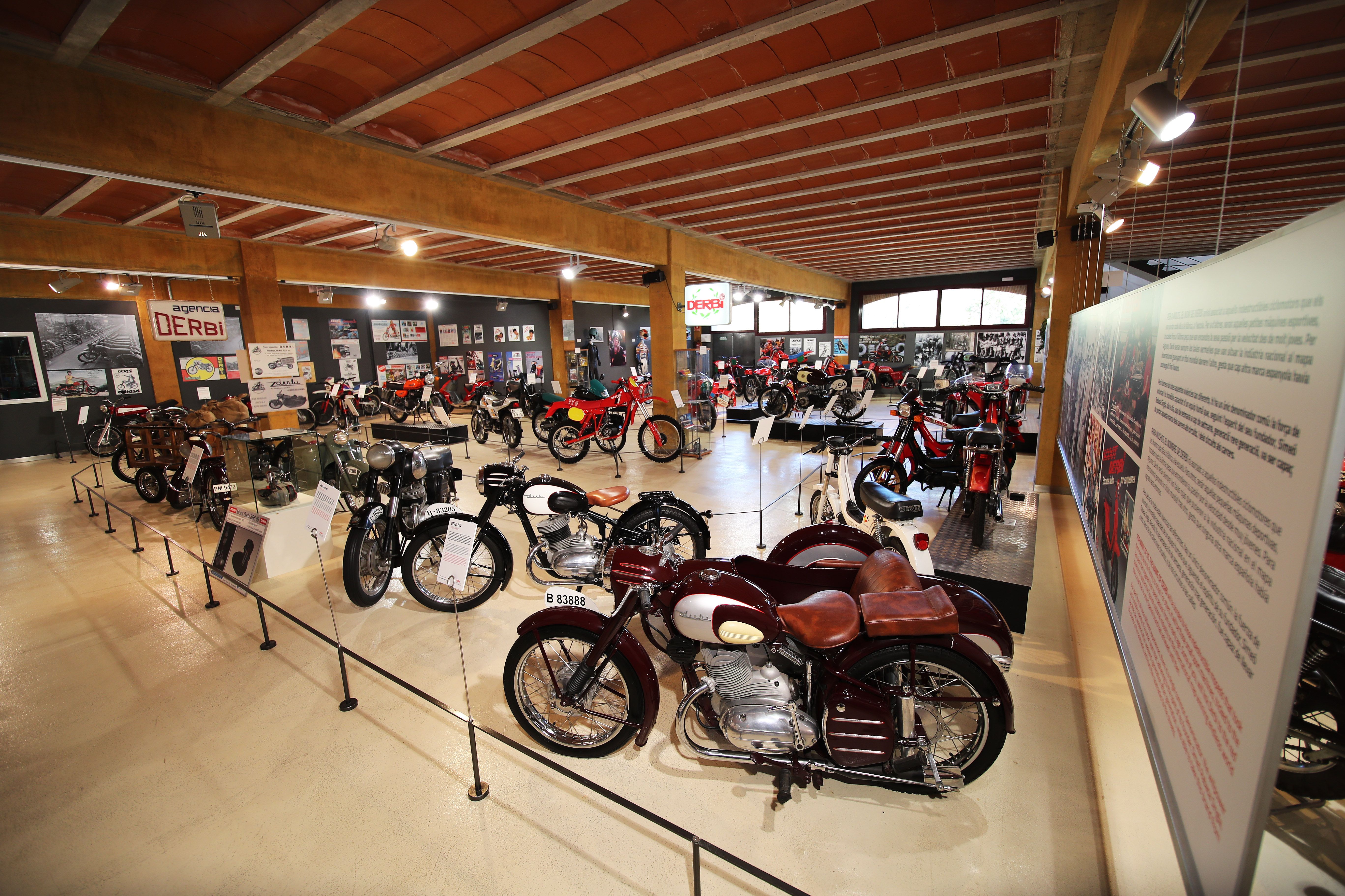  Exposición "+ DERBI, de las calles a los circuitos" Museo Moto Bassella