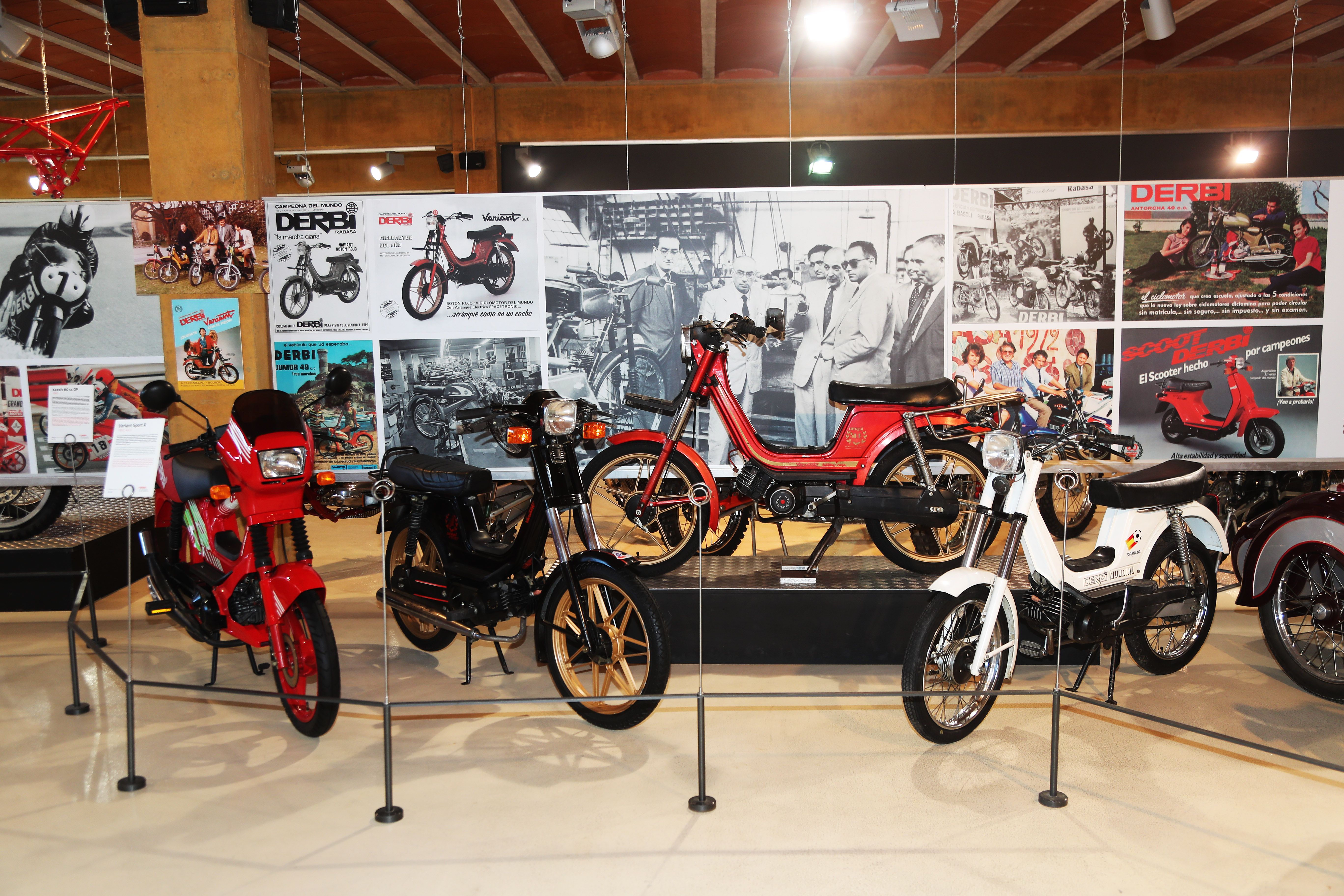  Exposición "+ DERBI, de las calles a los circuitos" Museo Moto Bassella