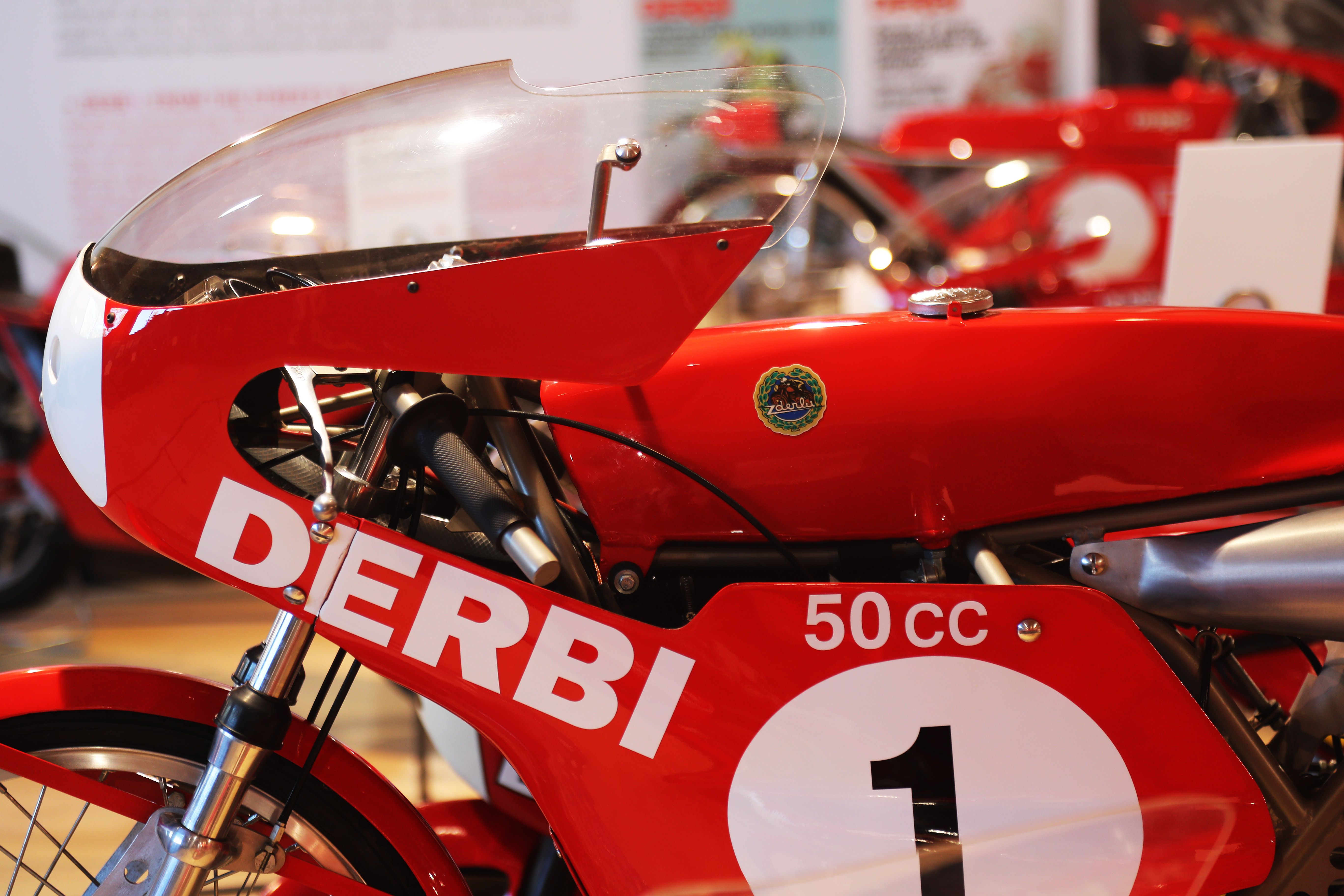  Exposición "+ DERBI, de las calles a los circuitos" Museo Moto Bassella