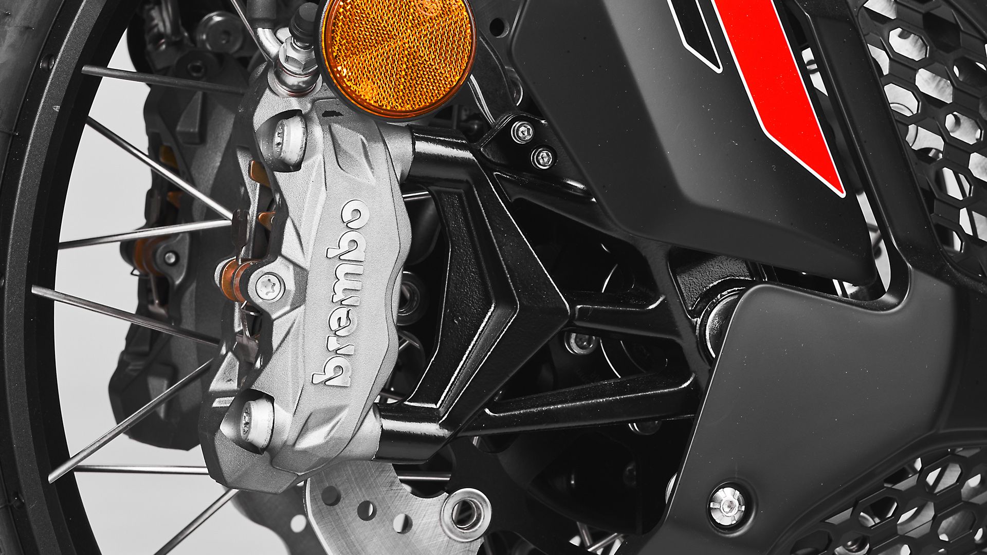MV Agusta Lucky Explorer 5 5 Detalles (5)