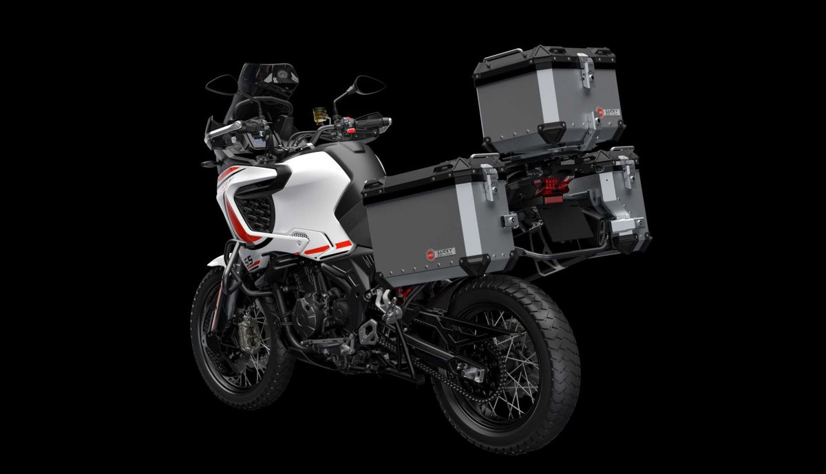MV Agusta Lucky Explorer 5.5 Estudio 02 MV Agusta Lucky Explorer 5.5 Estudio 02