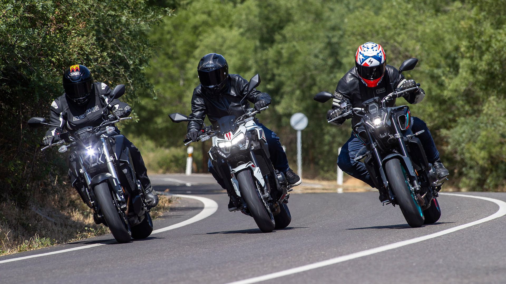 Comparativa Kawasaki Z900 Suzuki GSX S950 Yamaha MT 09 35kW 2022 Grupos (10)