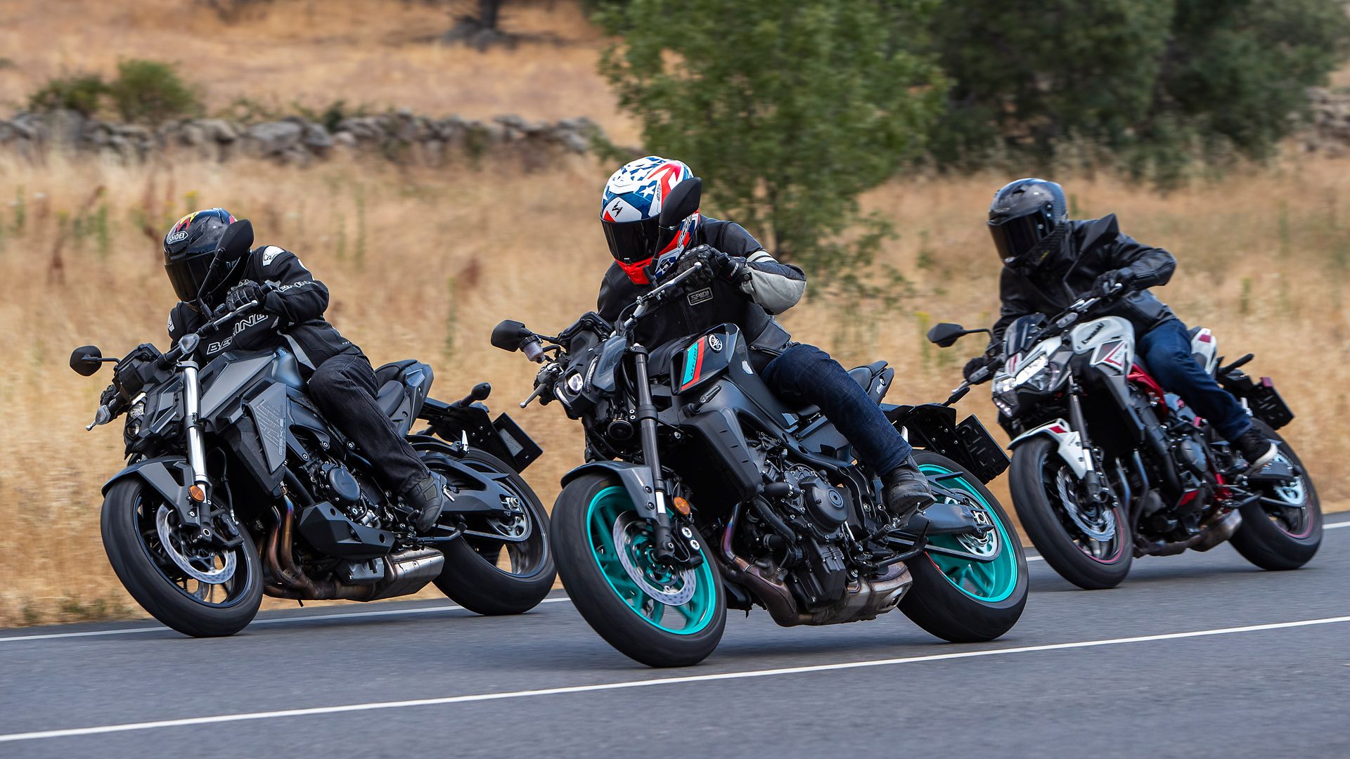 Comparativa Kawasaki Z900 Suzuki GSX S950 Yamaha MT 09 35kW 2022 Grupos (15)