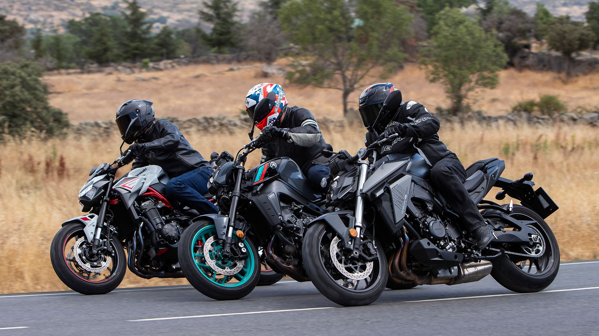 Comparativa Kawasaki Z900 Suzuki GSX S950 Yamaha MT 09 35kW 2022 Grupos (26)