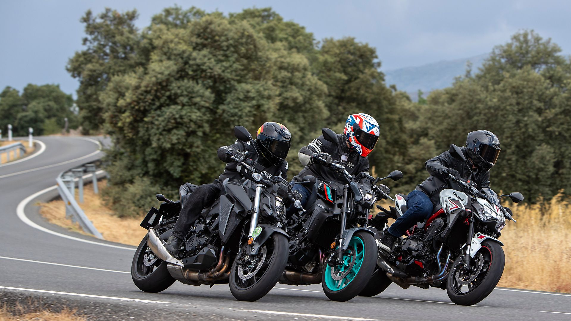 Comparativa Kawasaki Z900 Suzuki GSX S950 Yamaha MT 09 35kW 2022 Grupos (31)