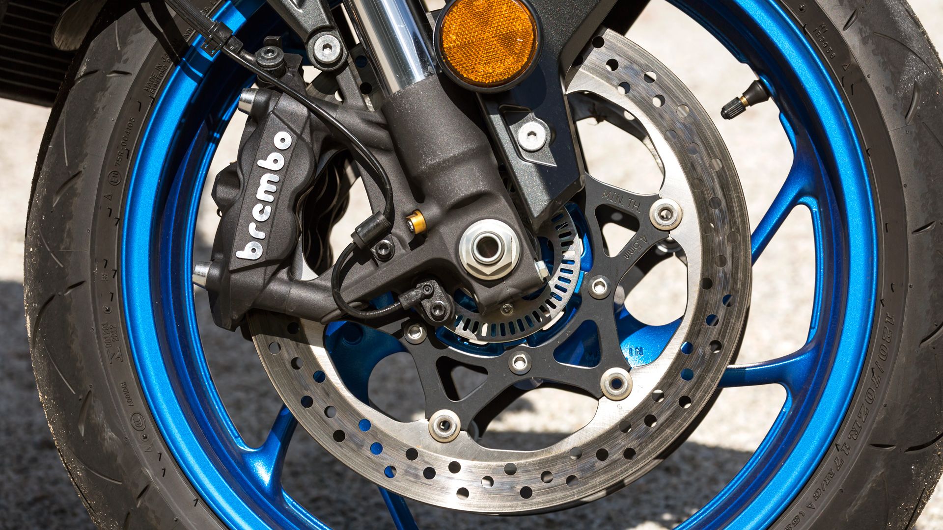 Suzuki GSX S950 2021 Detalles (6)