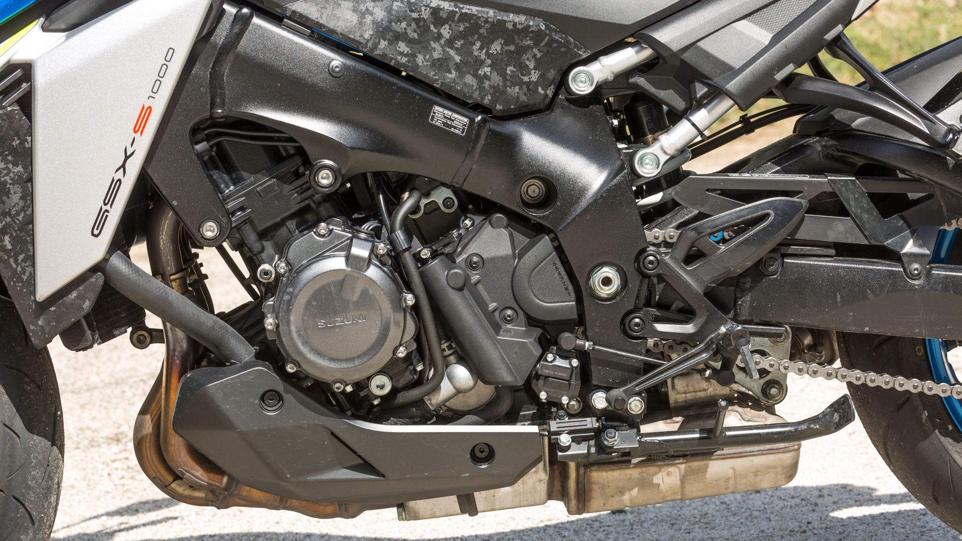 Suzuki GSX S950 2021 Detalles (7)