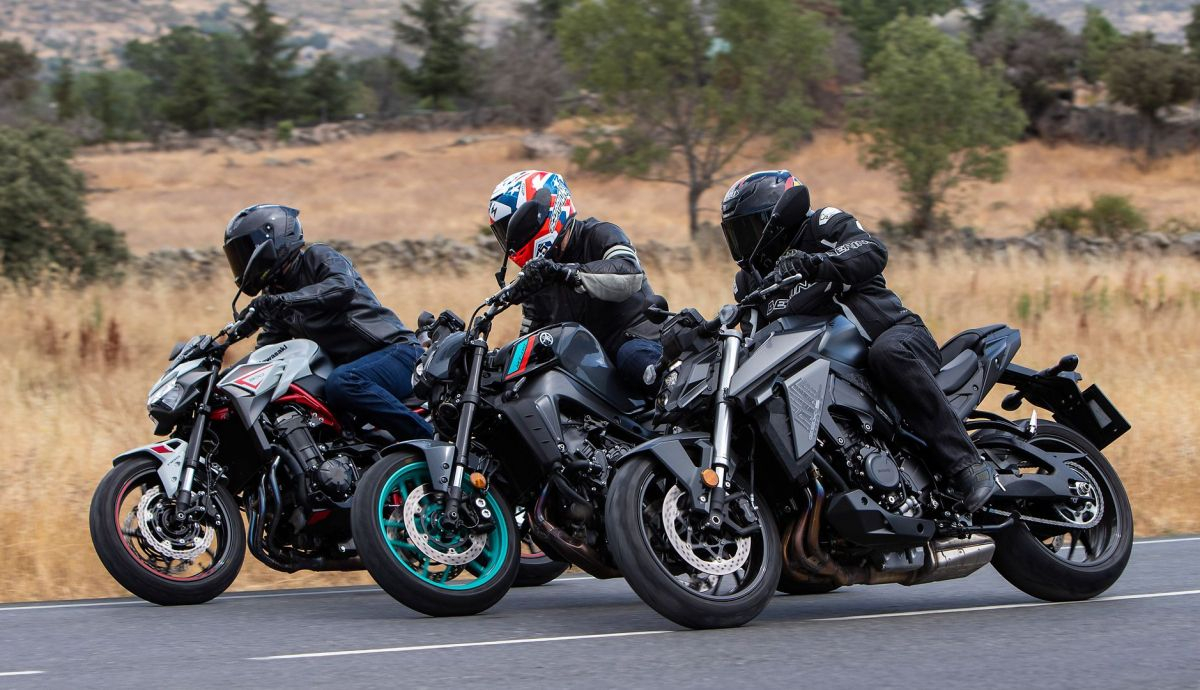 Comparativa Kawasaki Z900 Suzuki GSX S950 Yamaha MT 09 35kW 2022 Grupos (26) Comparativa Kawasaki Z900 Suzuki GSX S950 Yamaha MT 09 35kW 2022 Grupos (26)