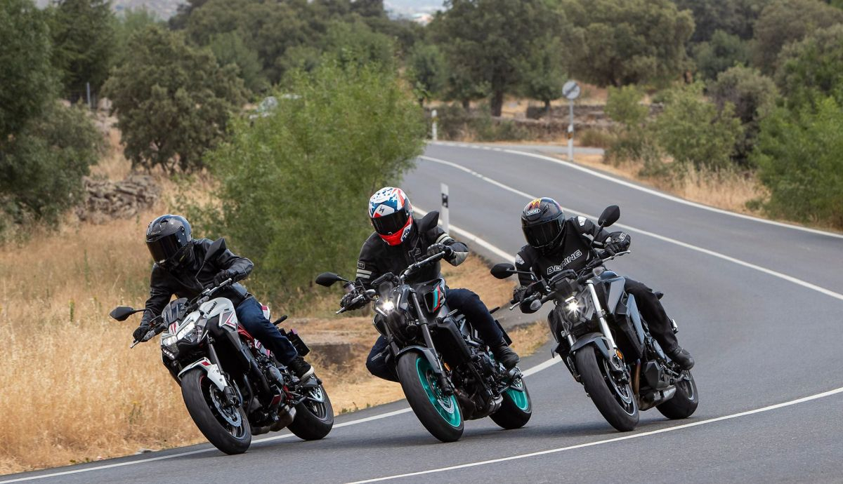 Comparativa Kawasaki Z900 Suzuki GSX S950 Yamaha MT 09 35kW 2022 Grupos (21) Comparativa Kawasaki Z900 Suzuki GSX S950 Yamaha MT 09 35kW 2022 Grupos (21)