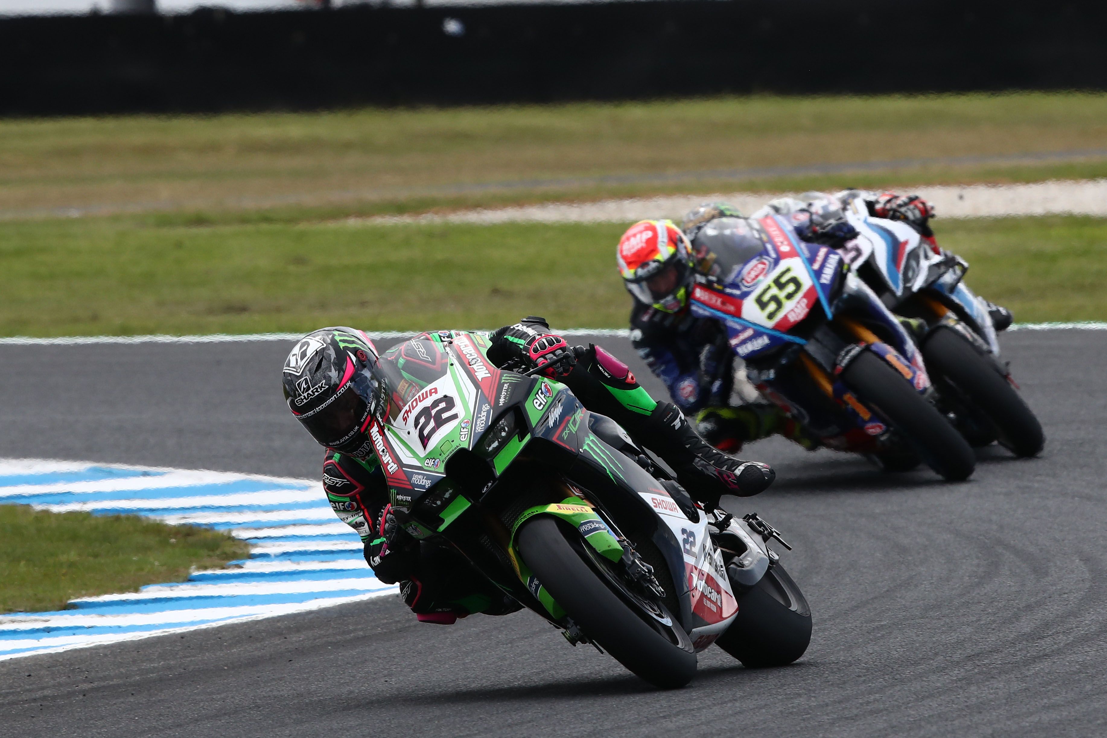 Alex Lowes seguido por Andrea Locatelli y Scott Redding, WSBK Australia 2022