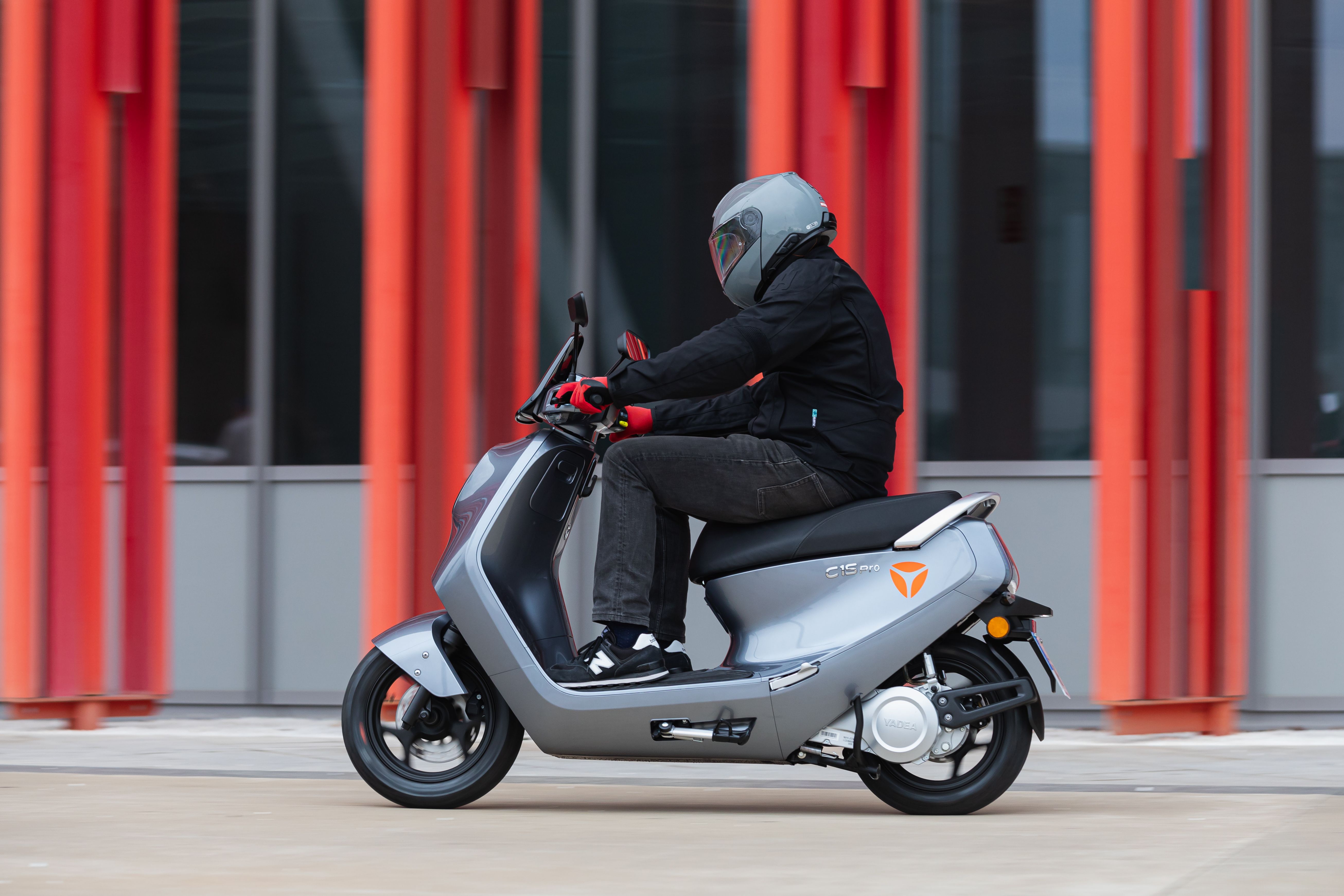 YADEA scooters eléctricos