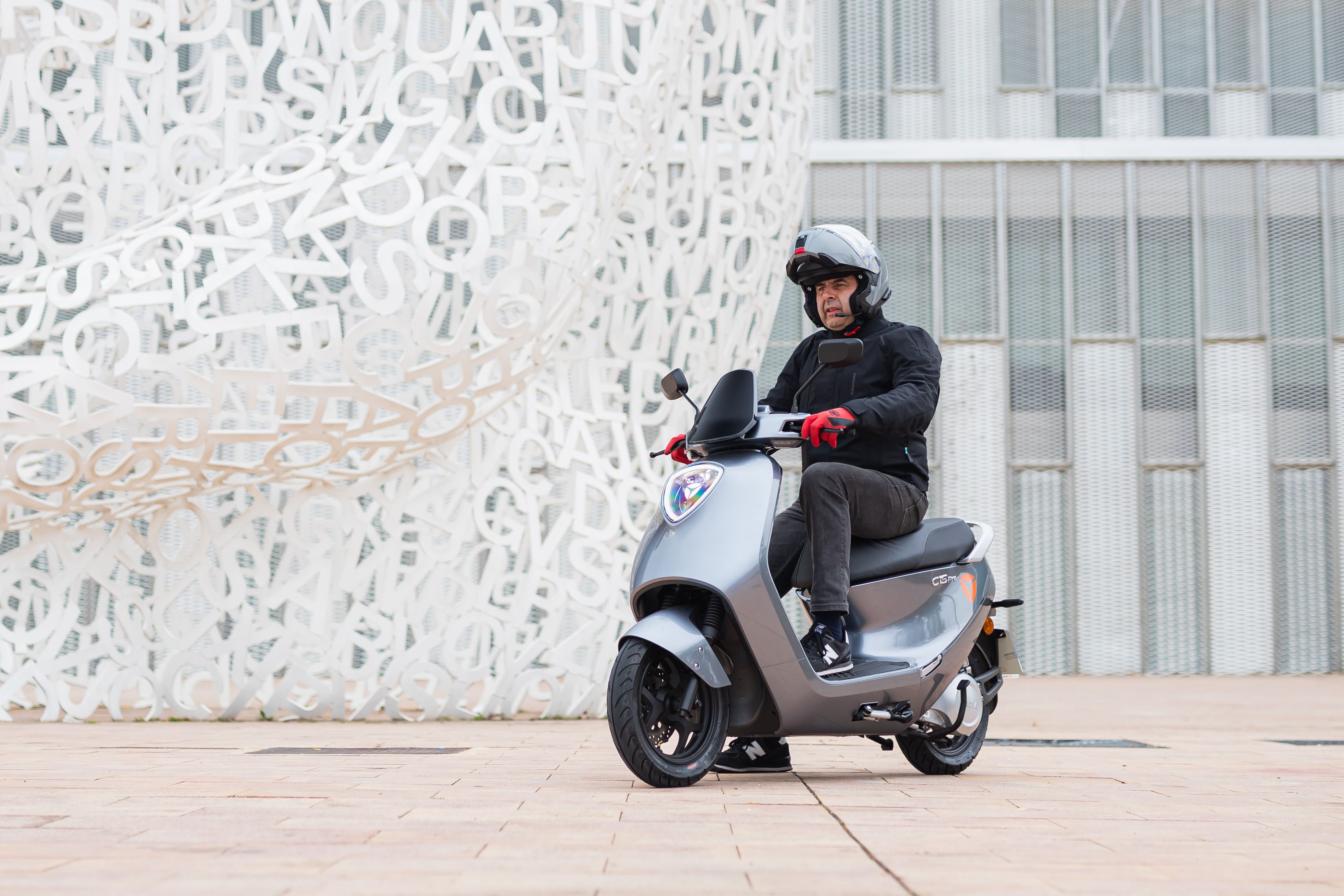 YADEA scooters eléctricos