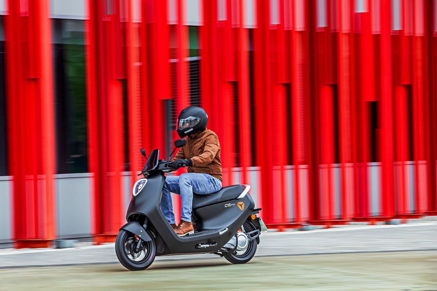 Yadea C1S Pro  YADEA scooters eléctricos