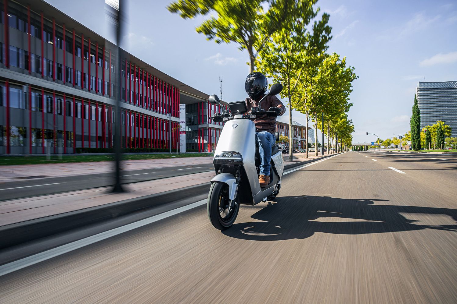 Yadea G5S  YADEA scooters eléctricos