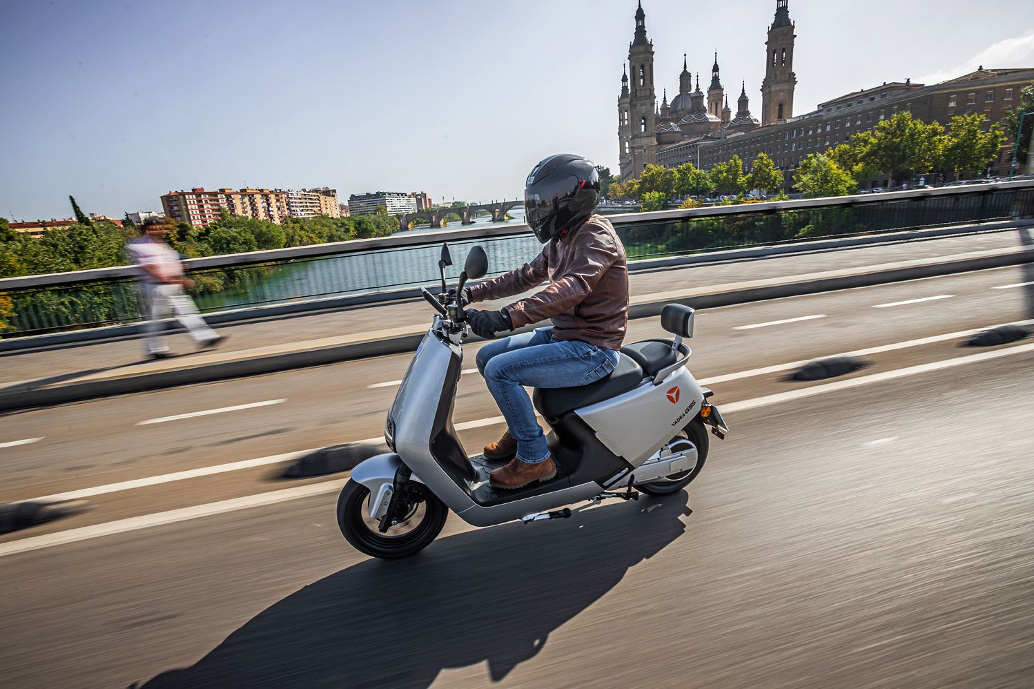 Yadea G5S   YADEA scooters eléctricos