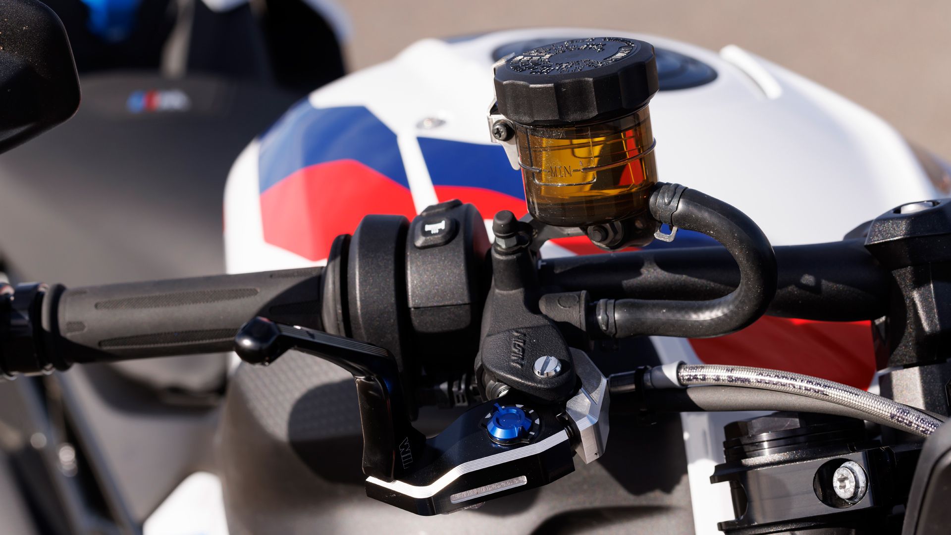 BMW M 1000 R 2023 Detalles (14)