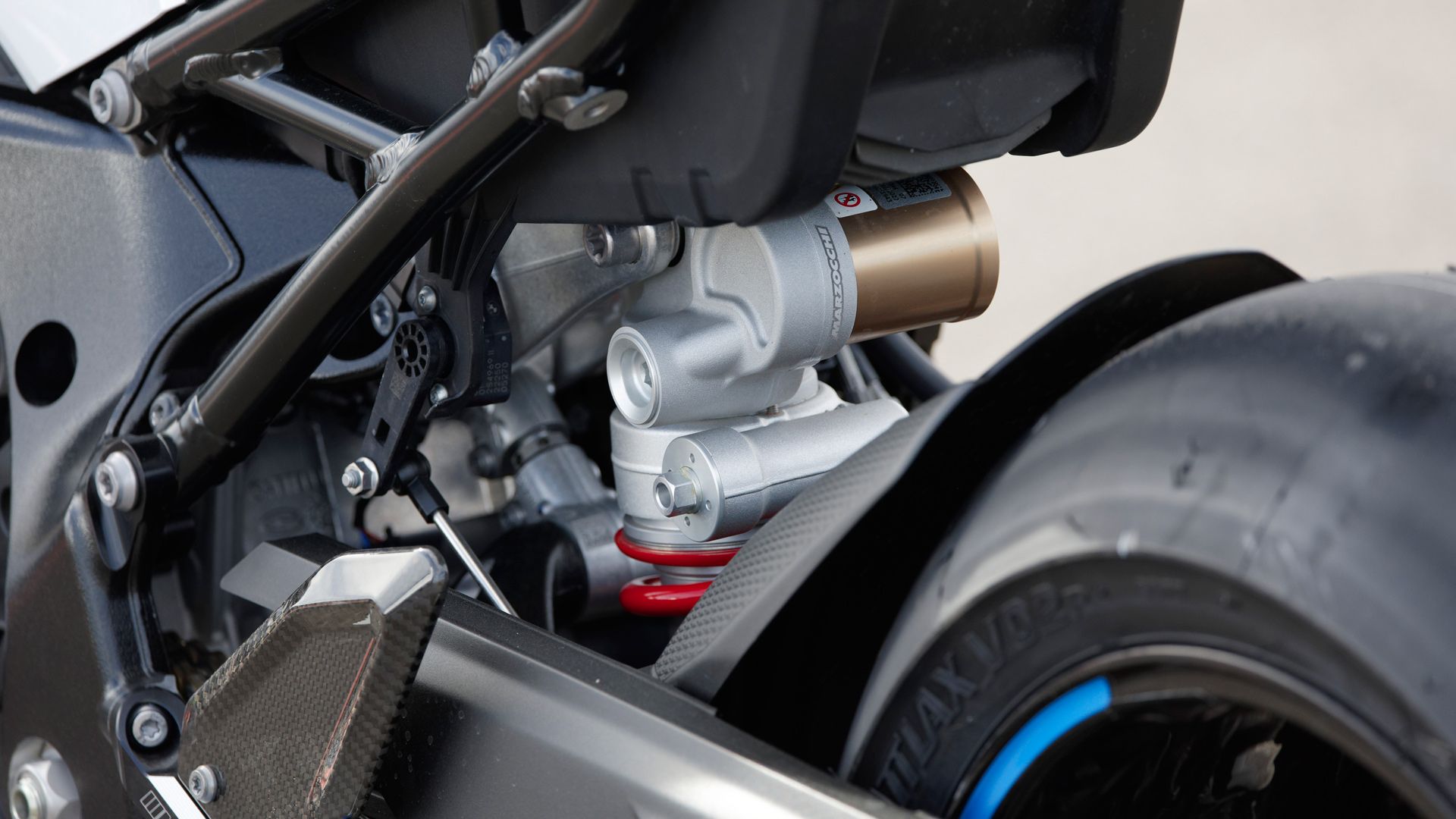 BMW S1000RR 2023 Detalles (24)