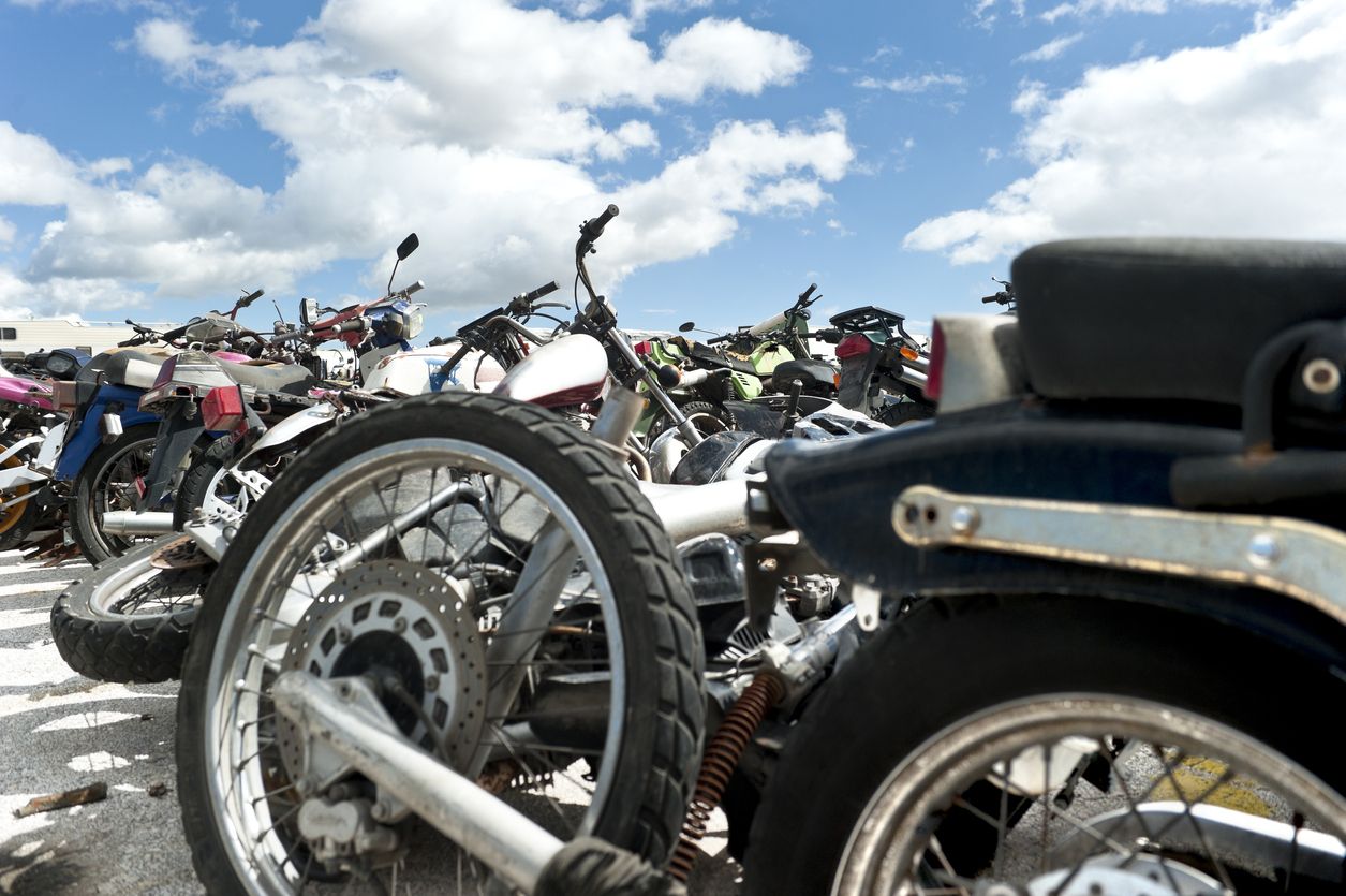 Qué hacen con tu moto en los desguaces