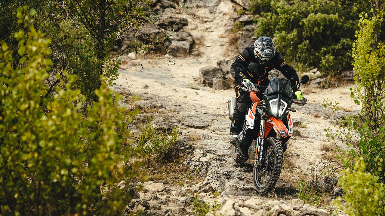 KTM 890 Adventure R Namura Bikes: preparación trail off road