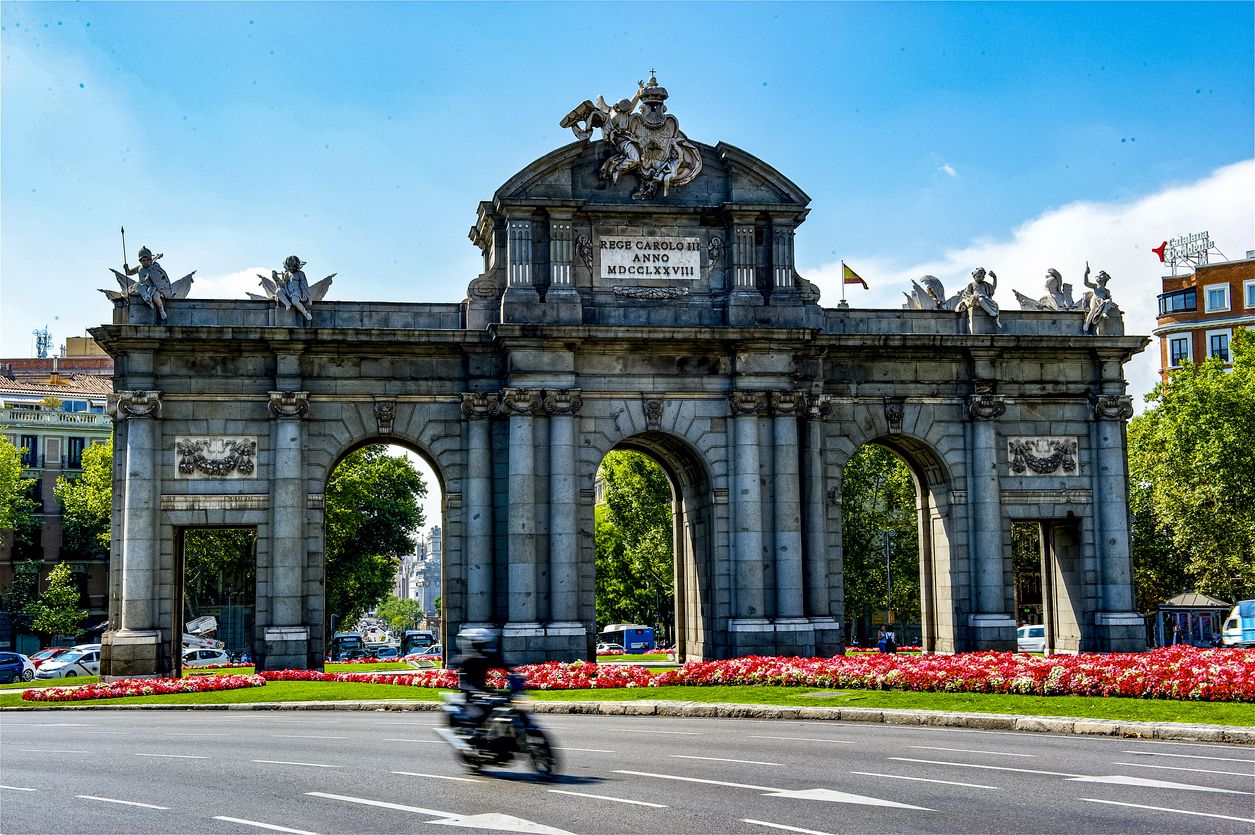 Cómo saber si mi moto puede circular por Madrid