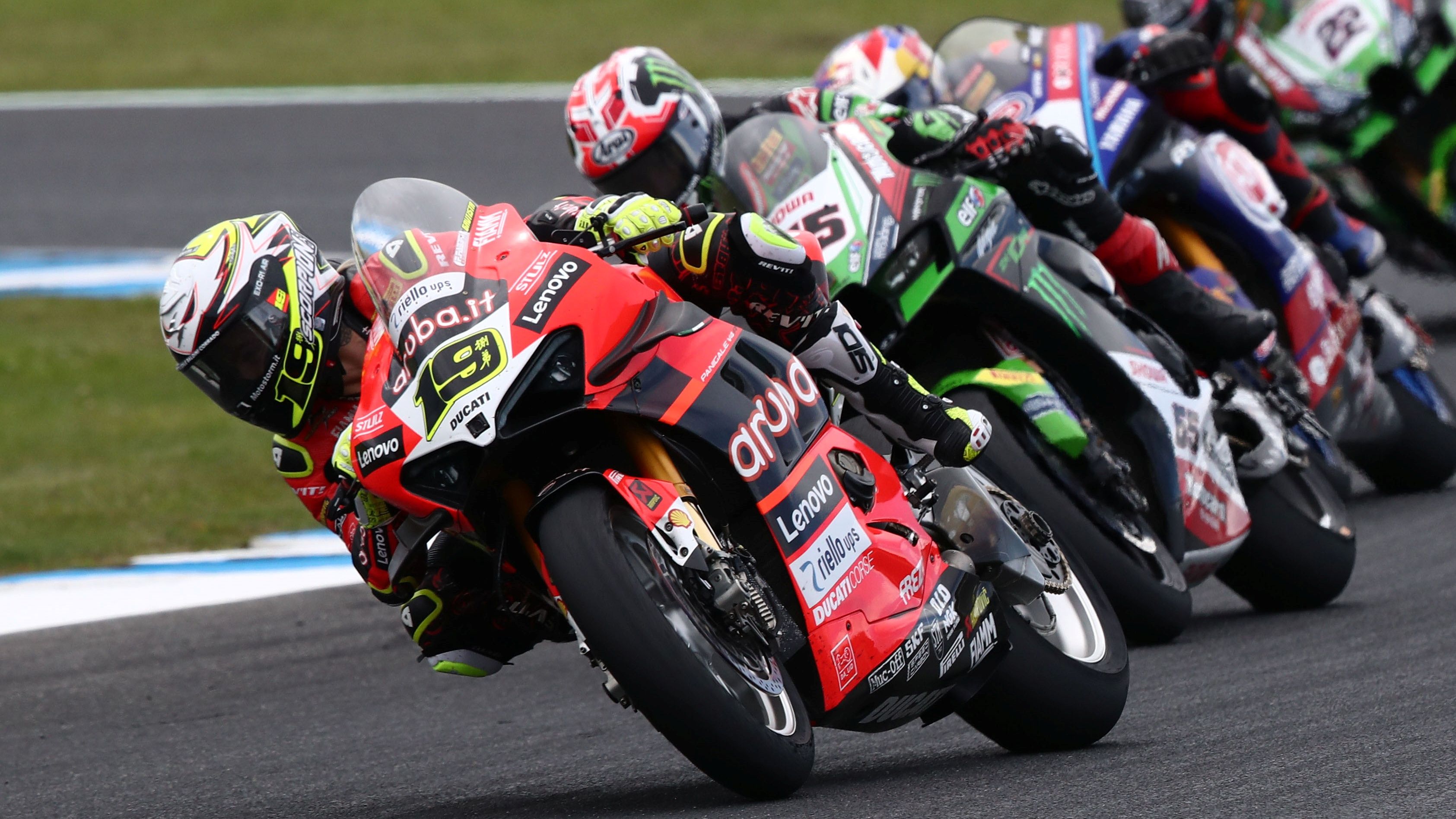 Álvaro Bautista seguirá llevando el 19 en Superbike 2023