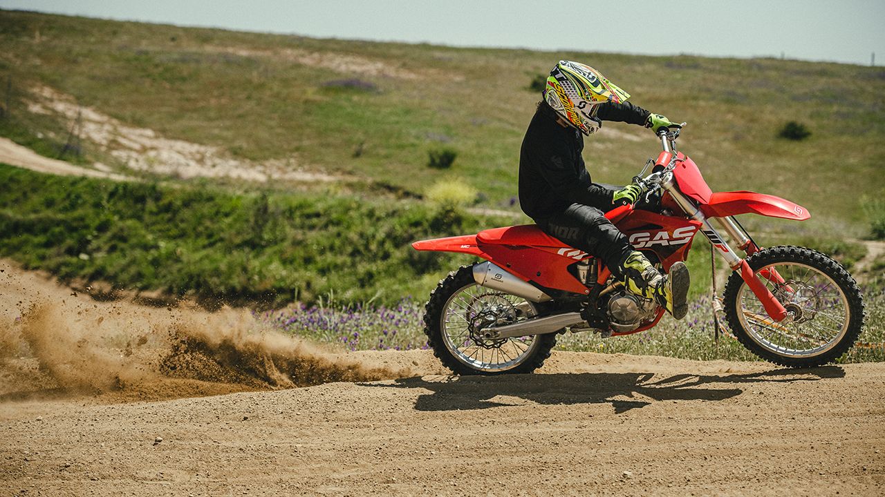 GASGAS MC 250F 2023 (2)