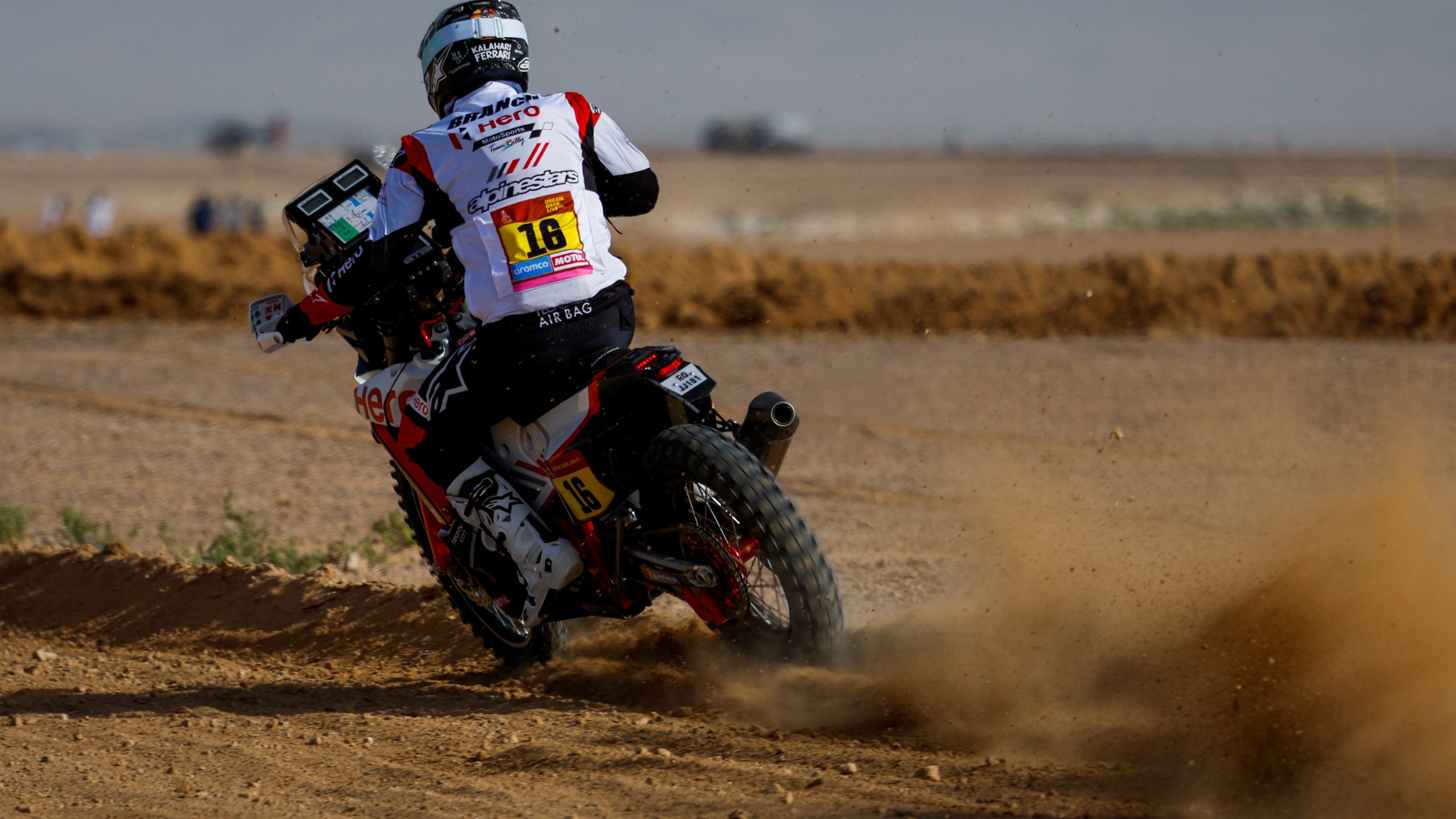 Ross Branch logra su primer triunfo con Hero en el Dakar 2023