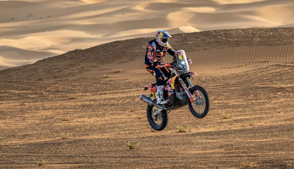 Toby Price termina segundo el Dakar 2023 y sube al podio por sexta vez Toby Price termina segundo el Dakar 2023 y sube al podio por sexta vez